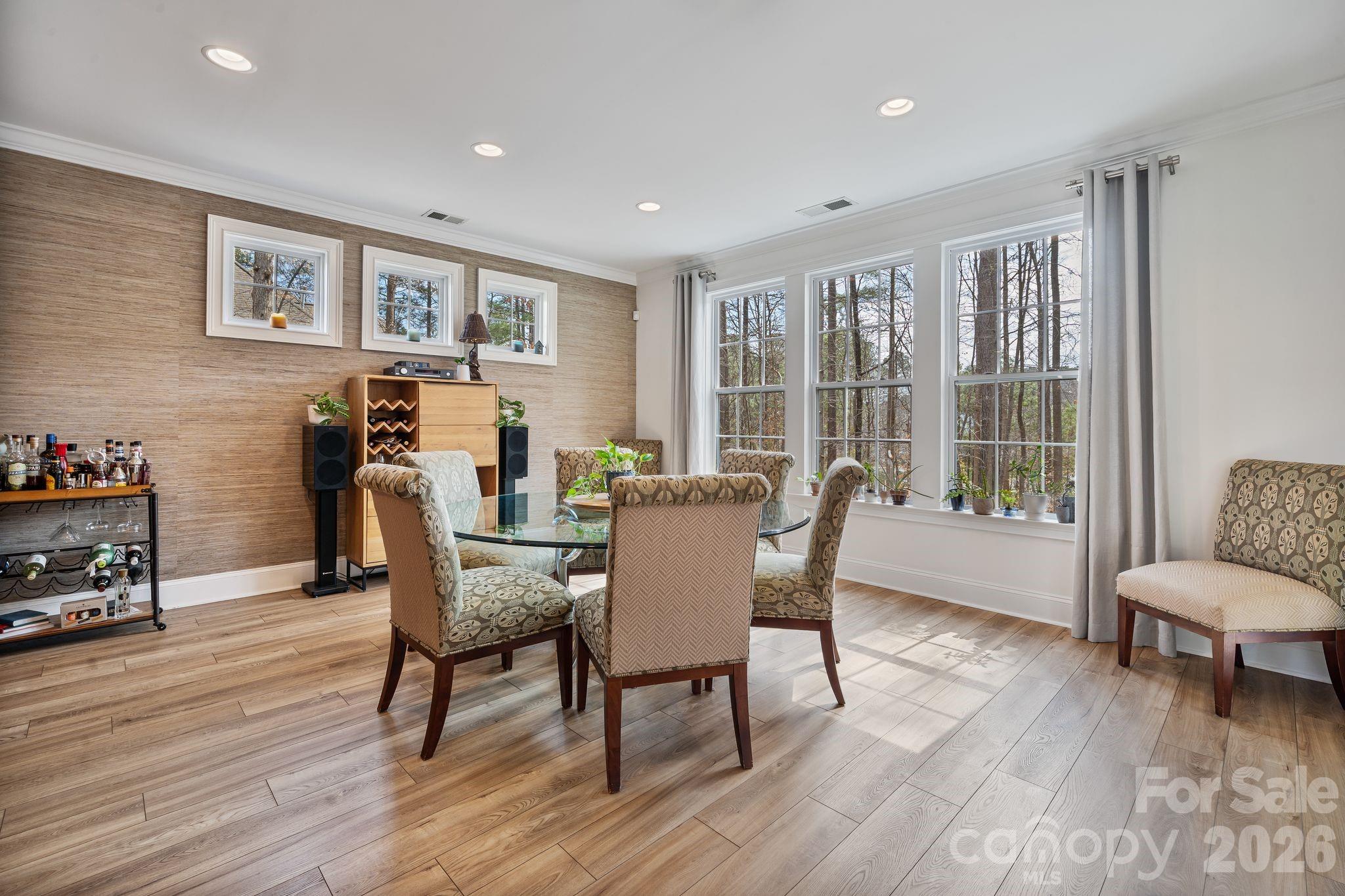 2404 Island Lake Drive