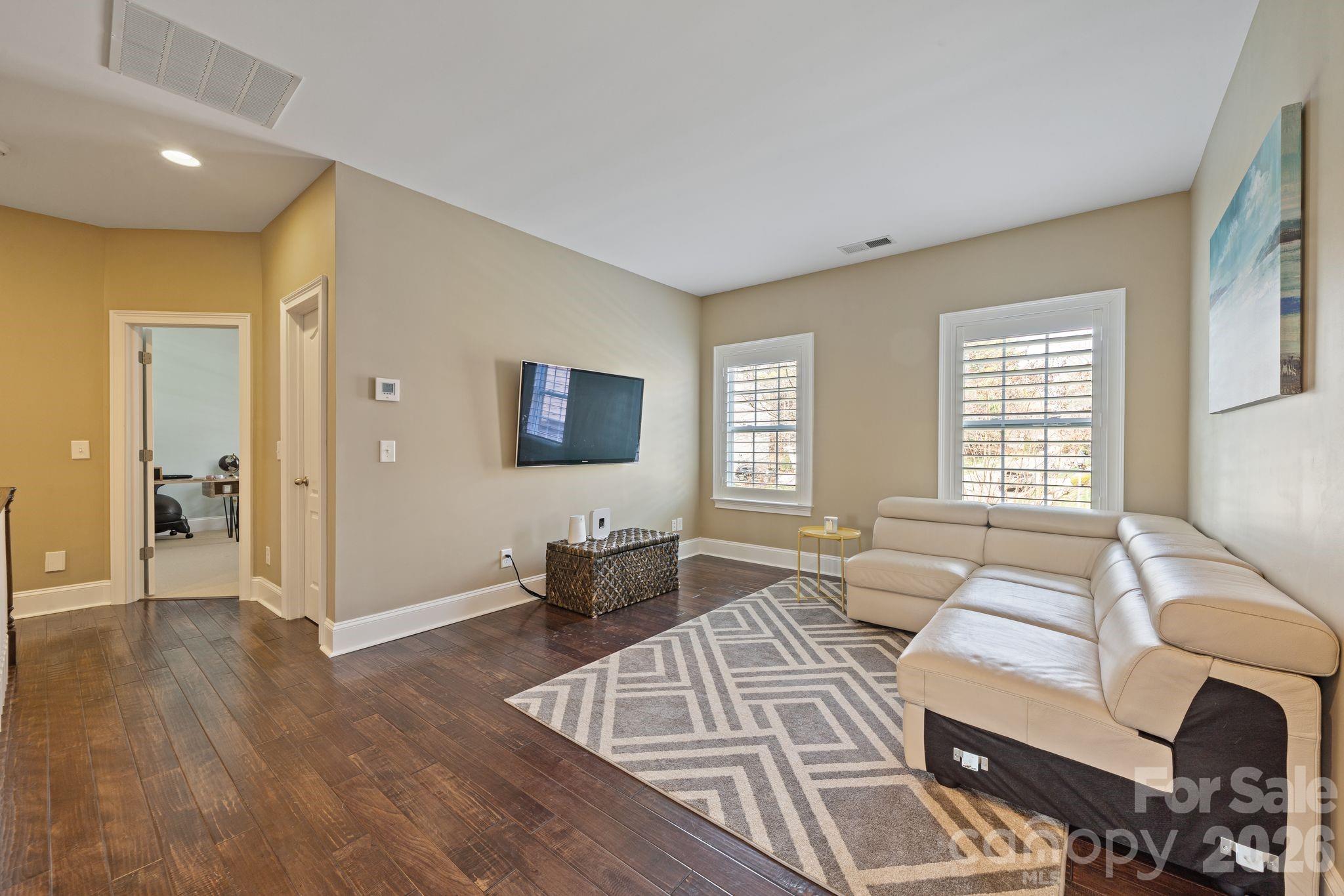2404 Island Lake Drive
