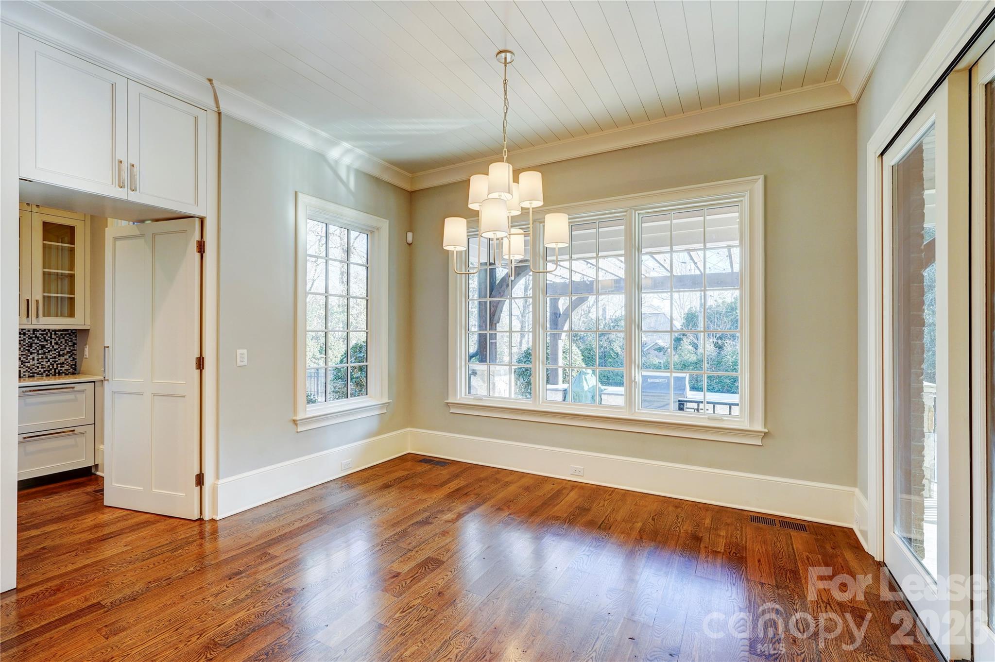 4015 Arbor Way