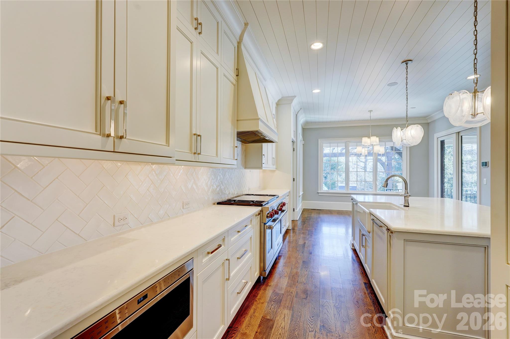 4015 Arbor Way