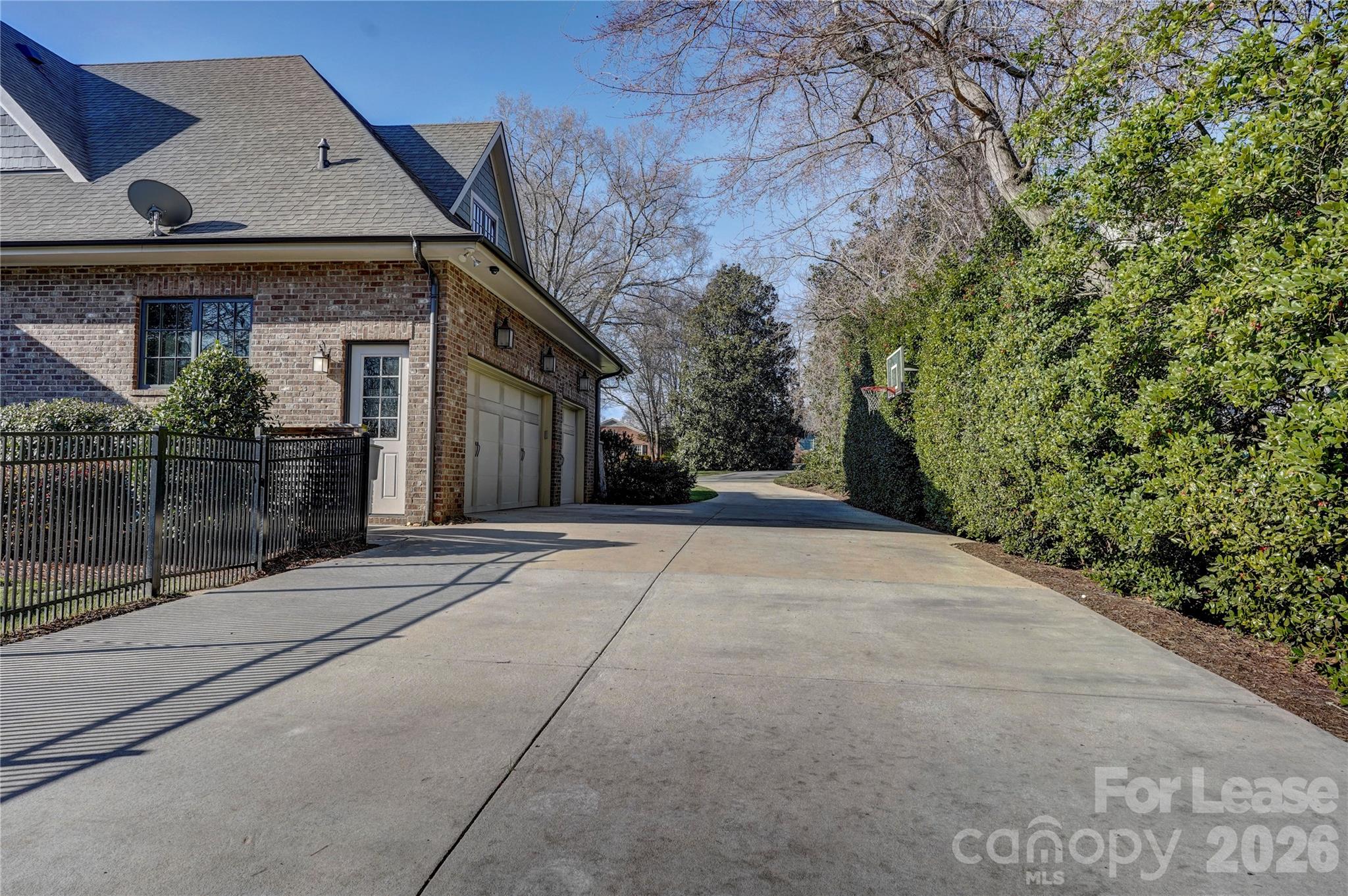 4015 Arbor Way