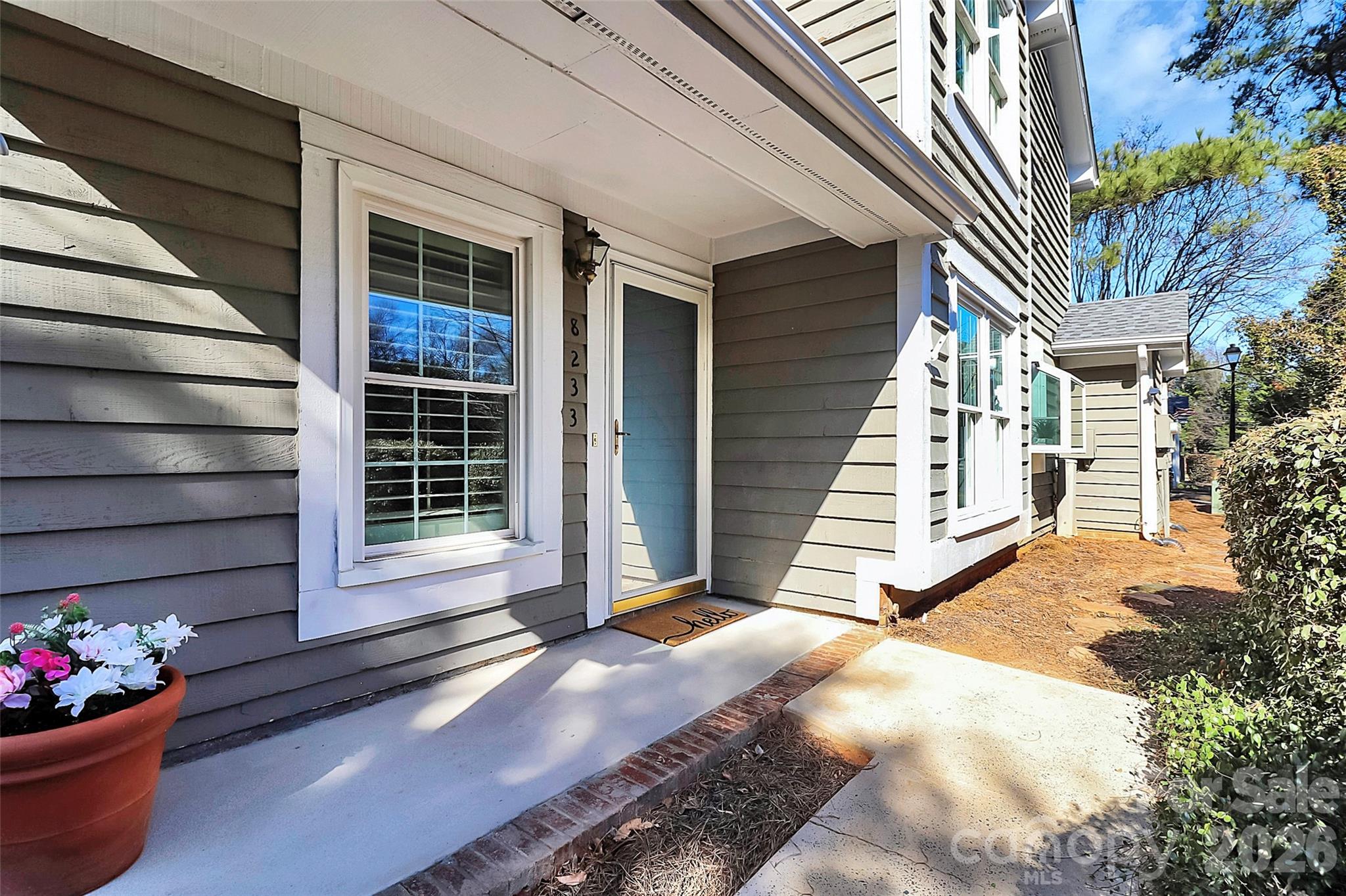 8233 Tradd Court