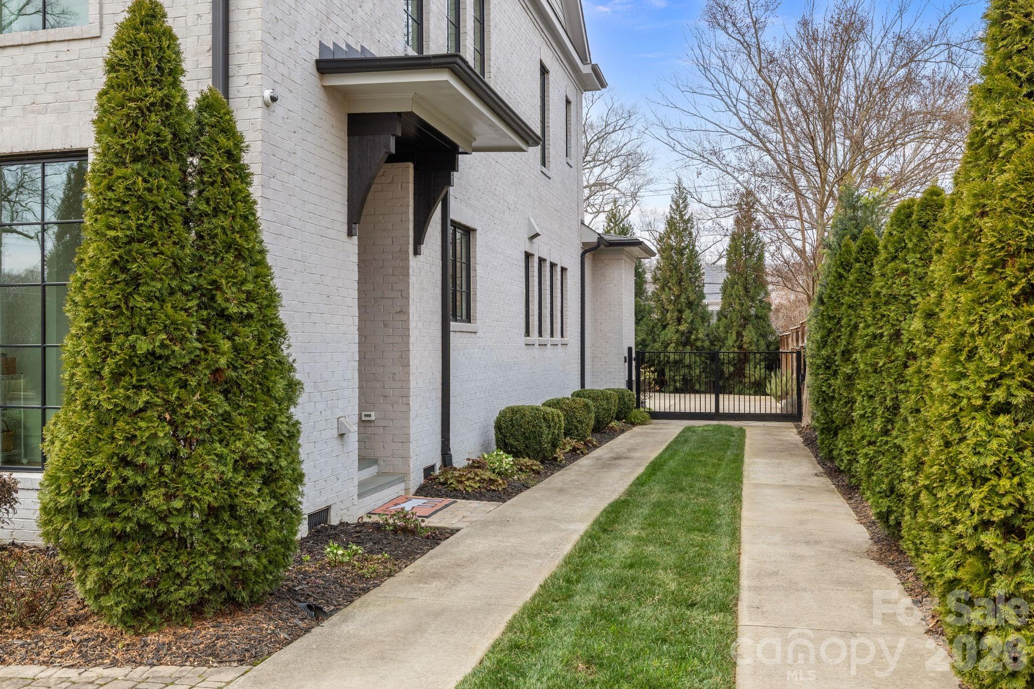 1344 Biltmore Drive