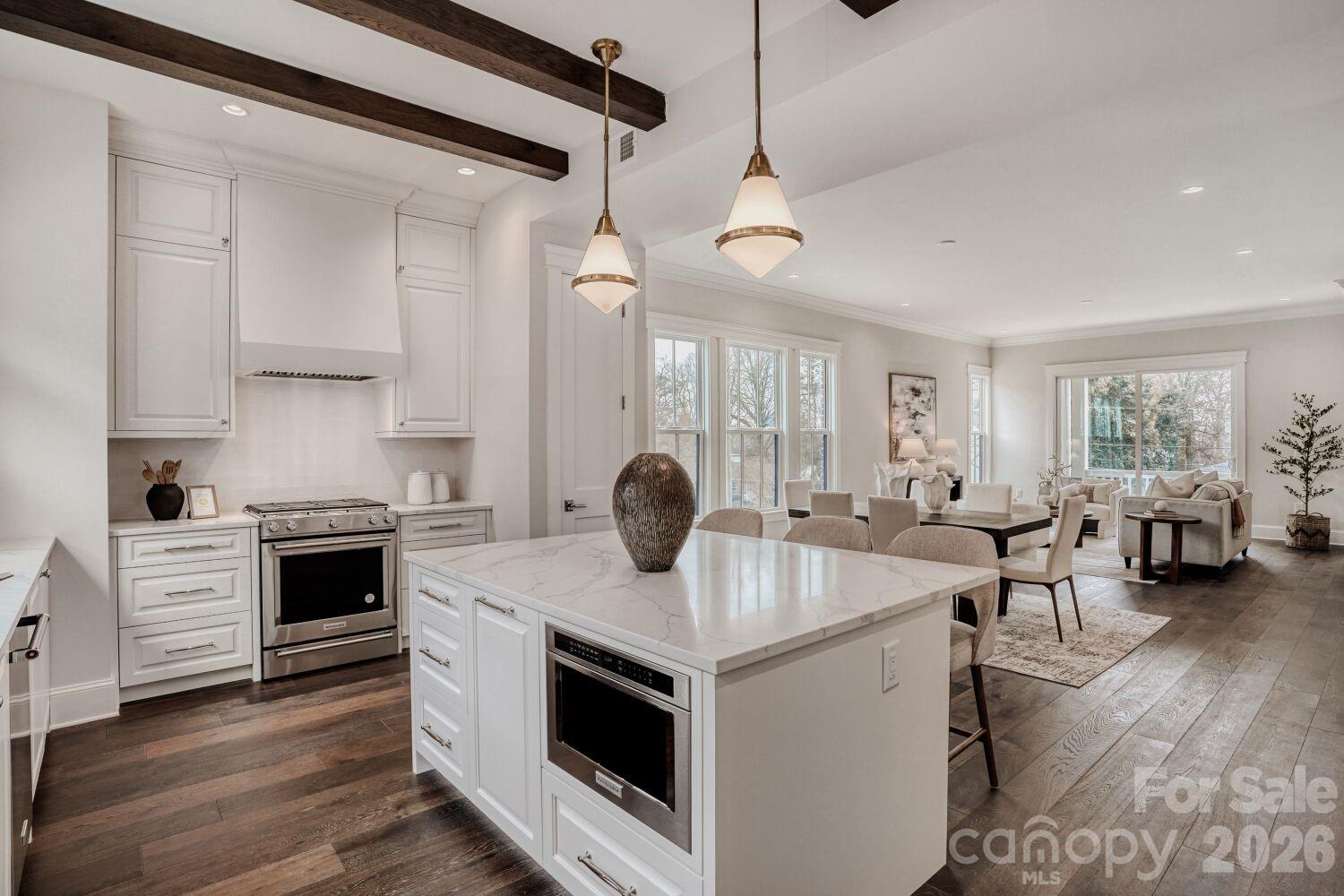 3115 Pinehurst Place