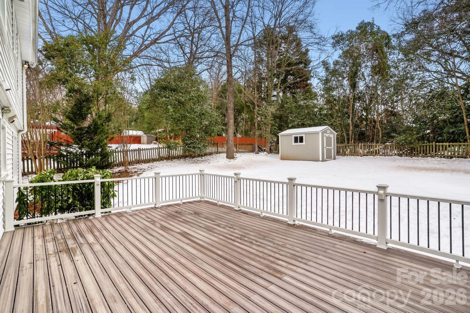 2712 Creekbed Lane
