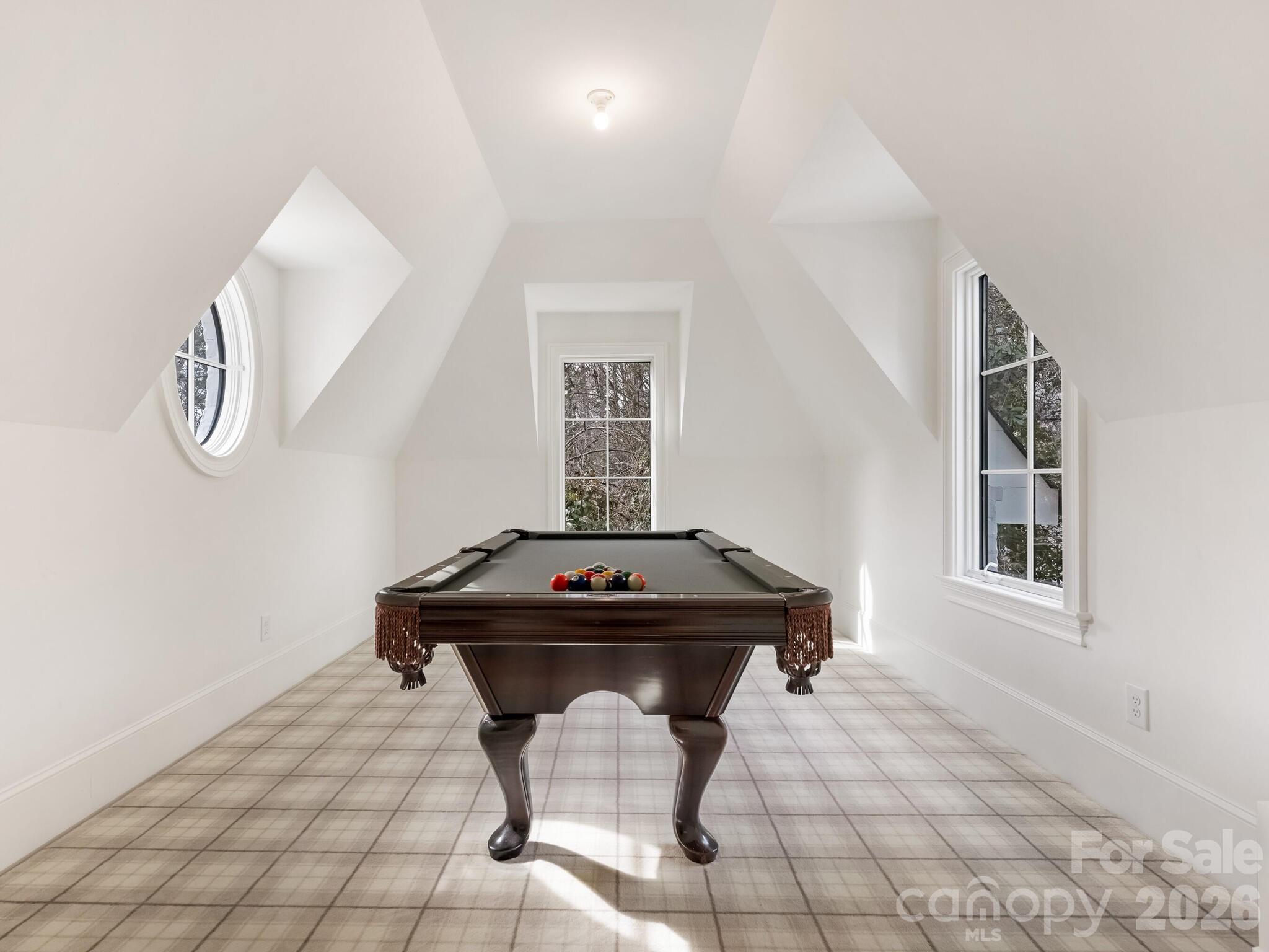 313 Wonderwood Drive