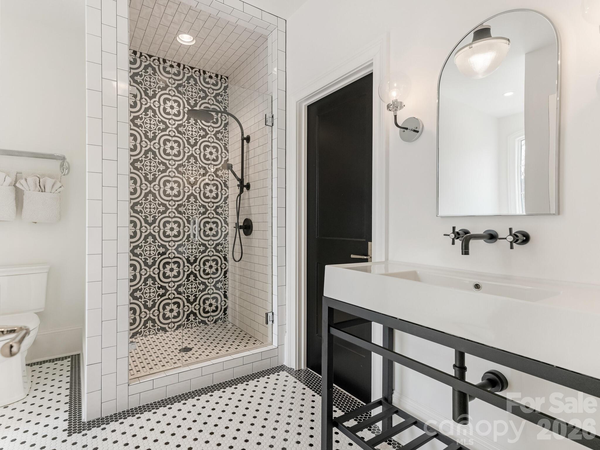 313 Wonderwood Drive