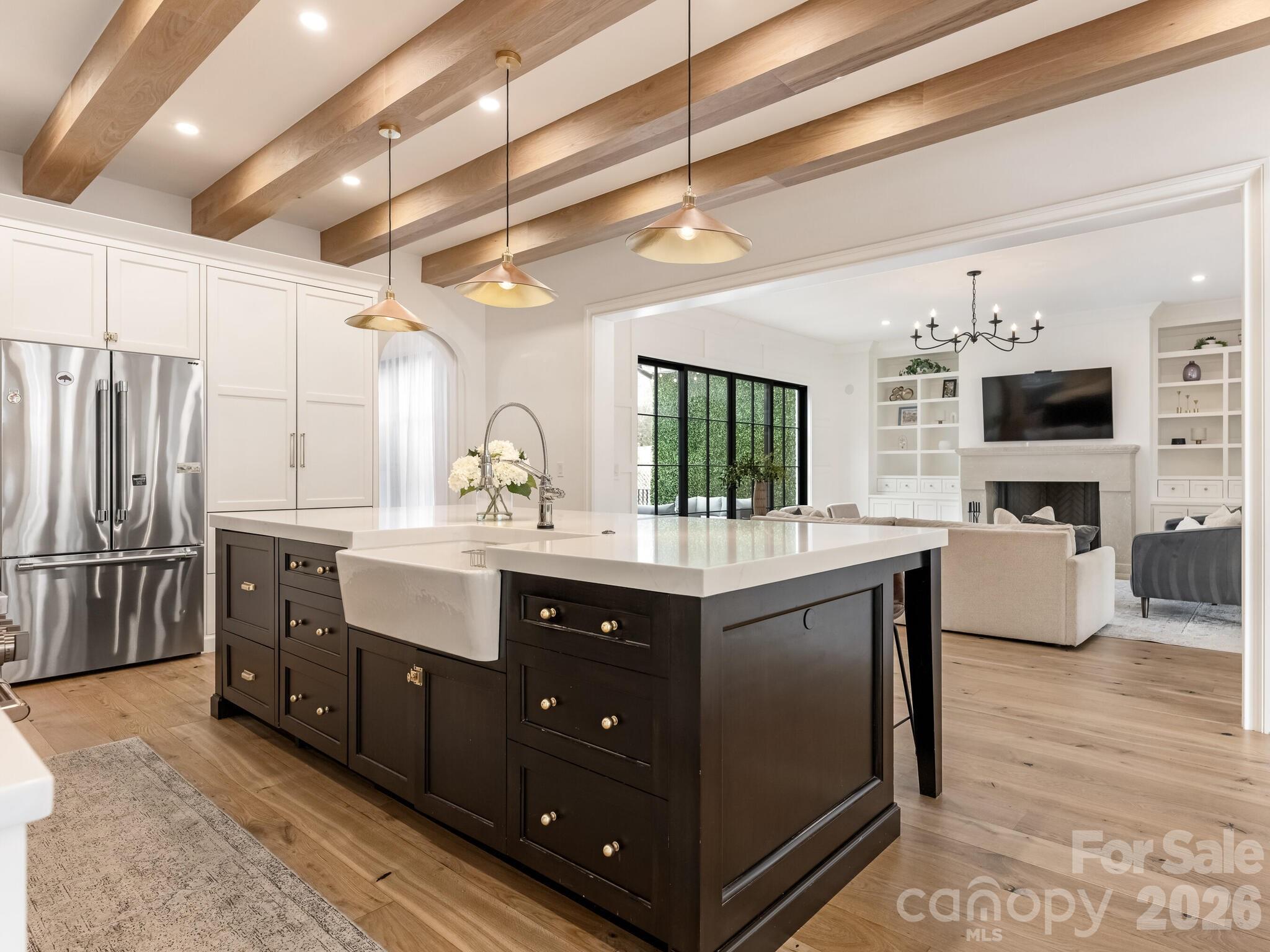 313 Wonderwood Drive