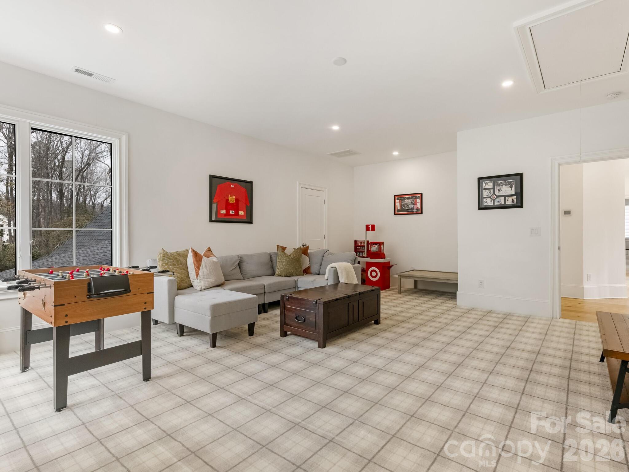 313 Wonderwood Drive