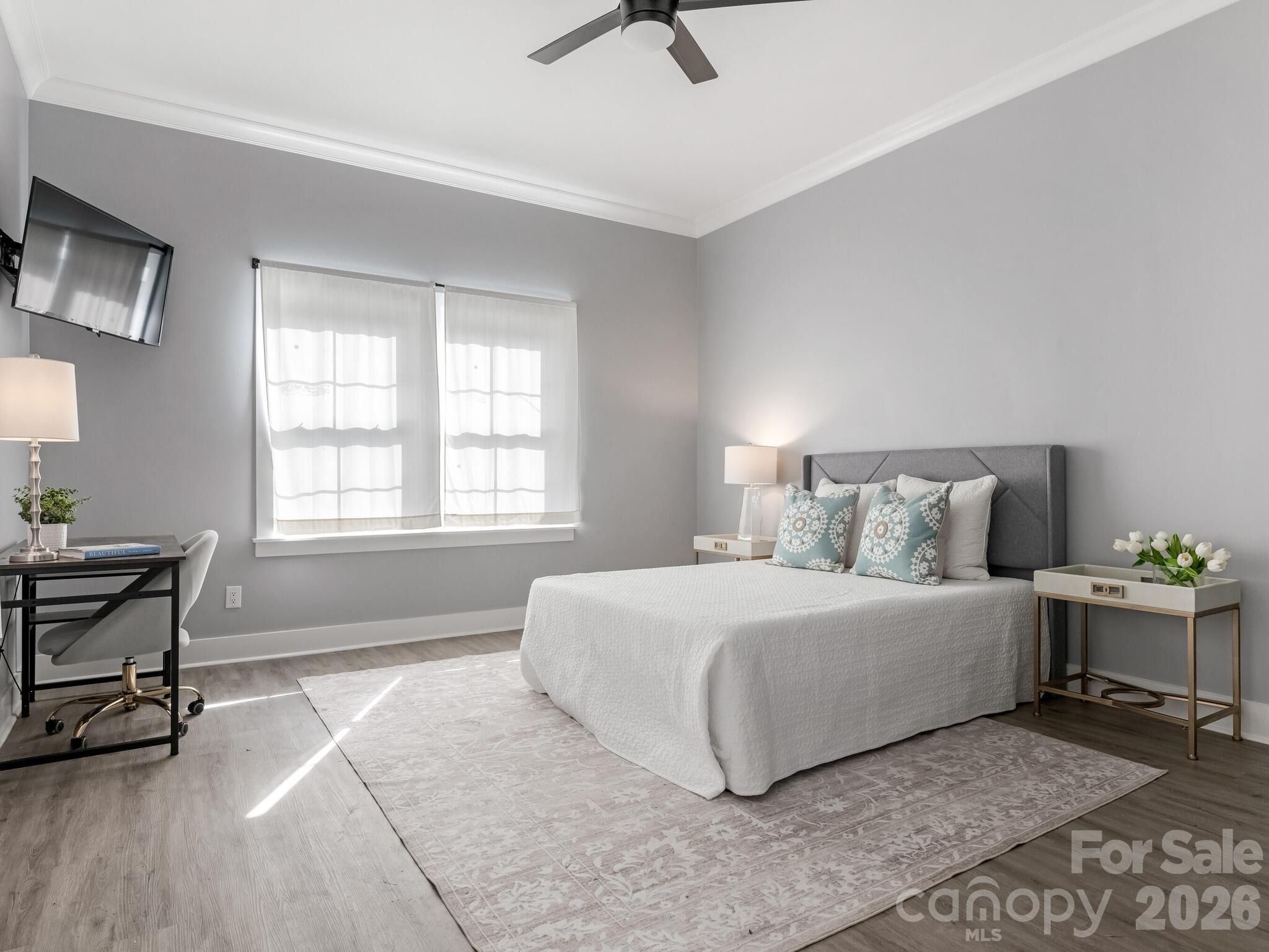 313 Wonderwood Drive