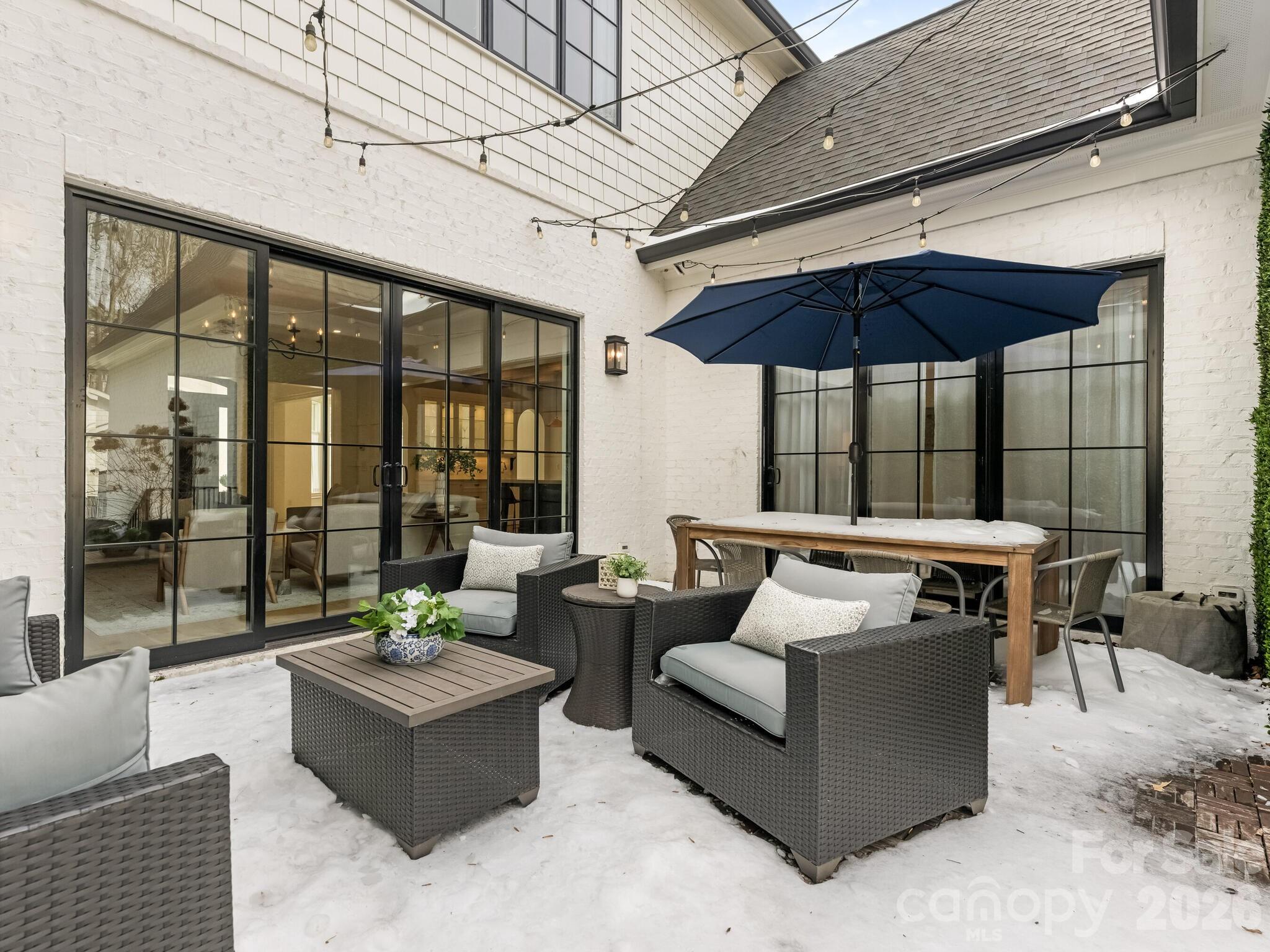 313 Wonderwood Drive