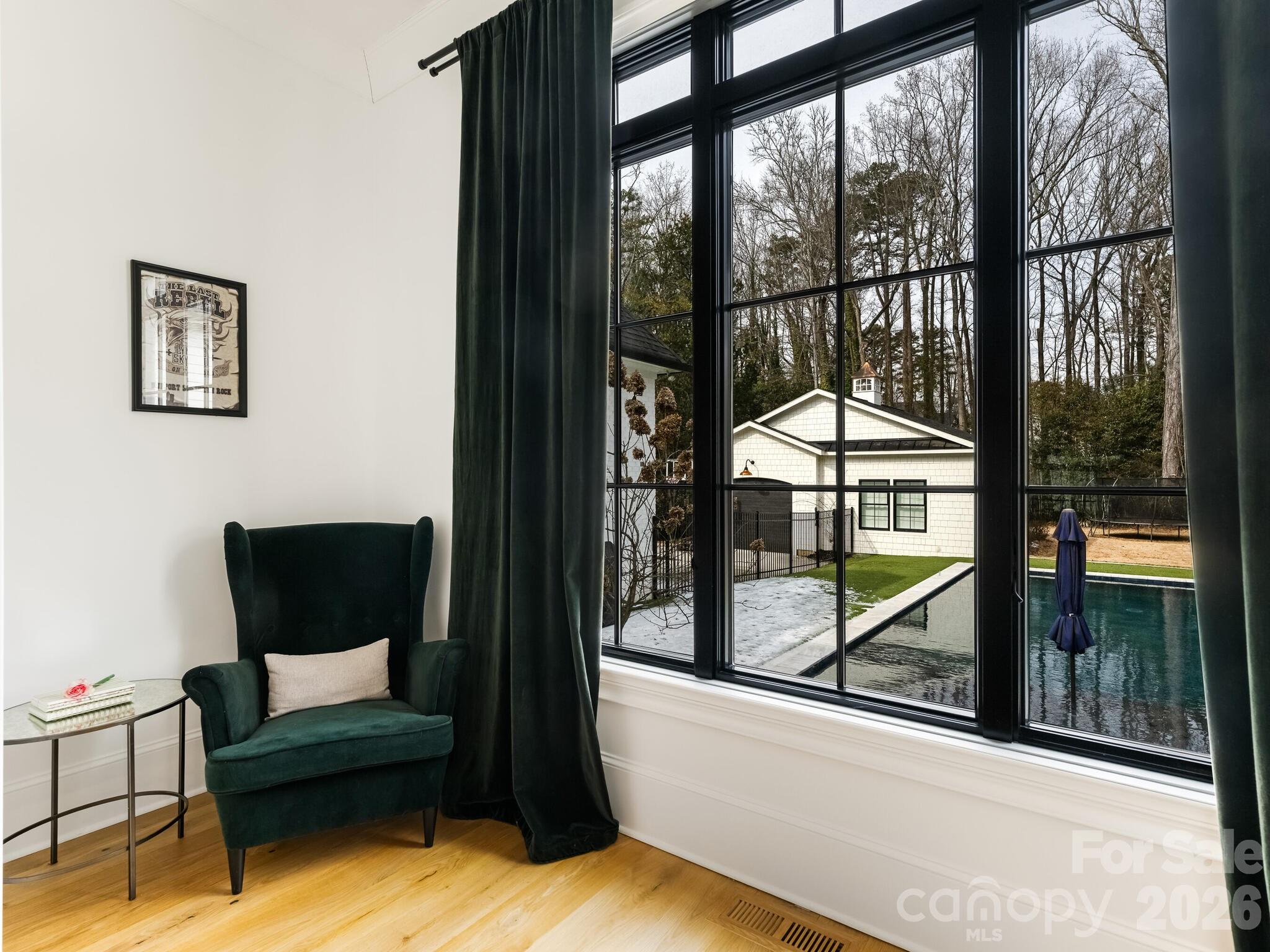313 Wonderwood Drive