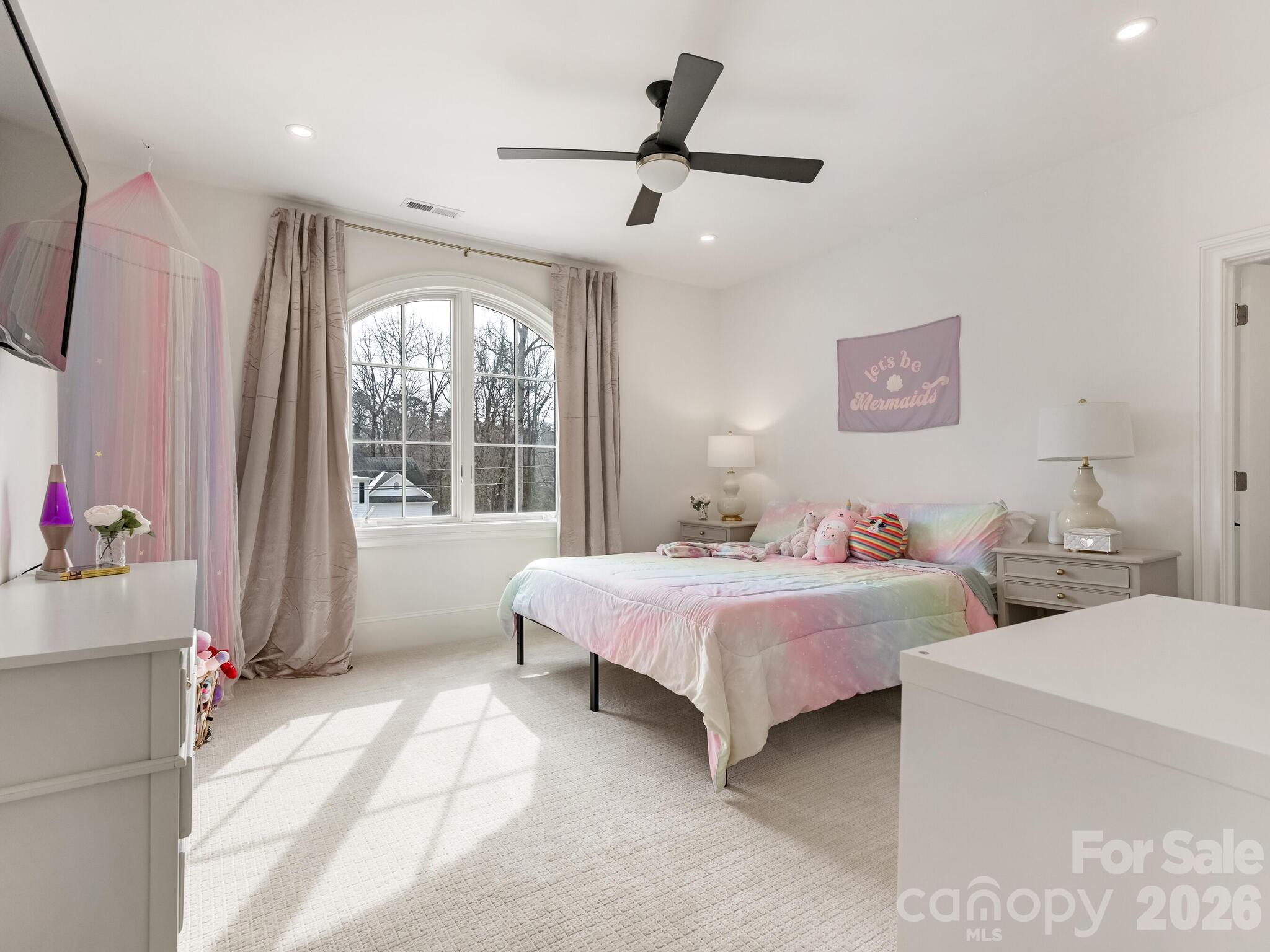 313 Wonderwood Drive