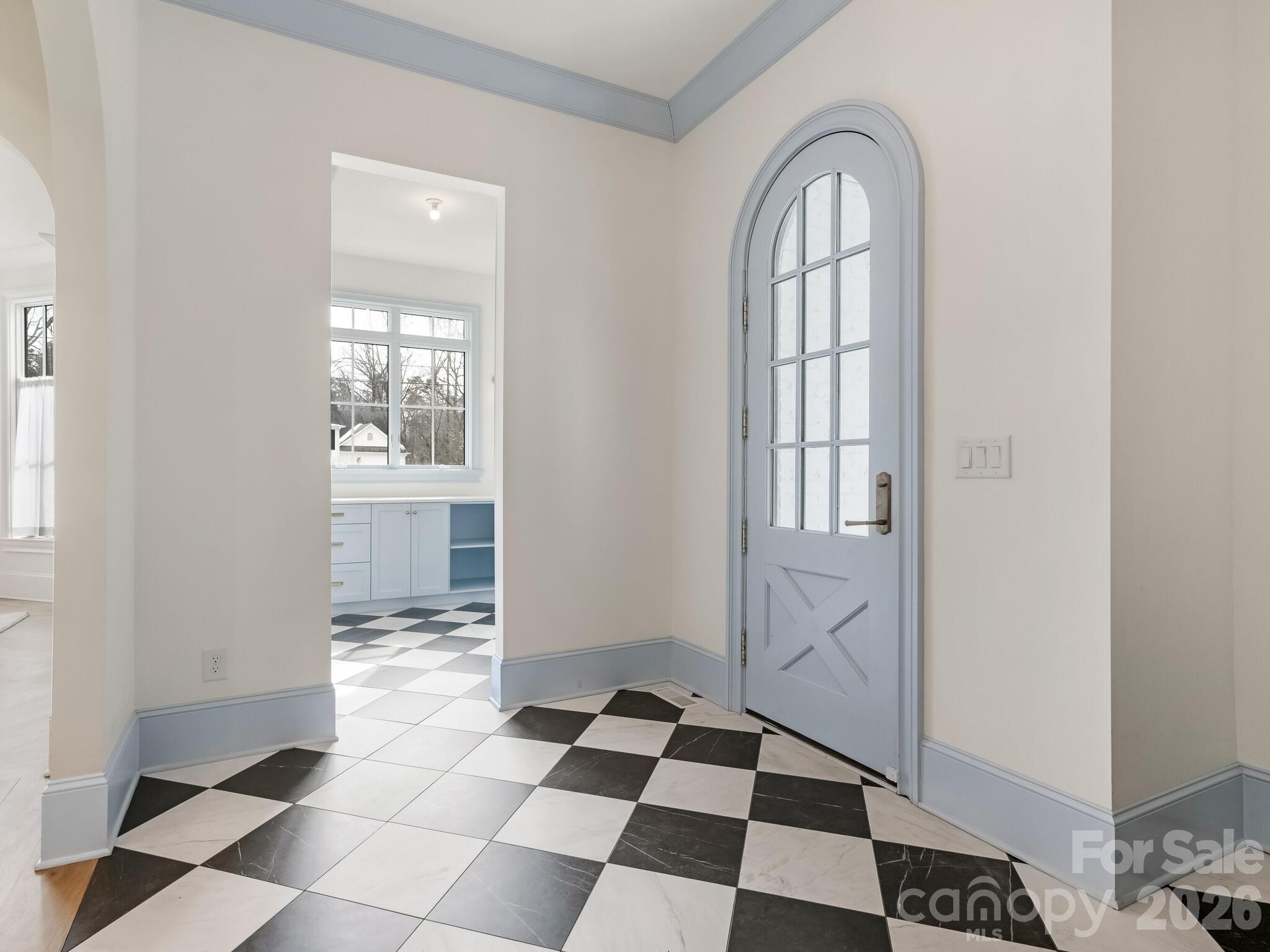313 Wonderwood Drive