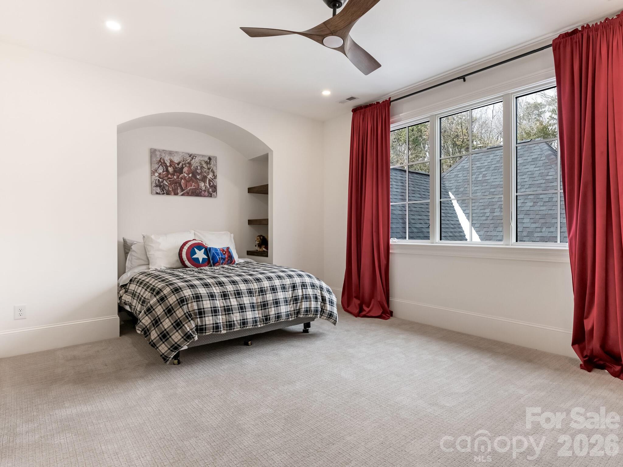 313 Wonderwood Drive