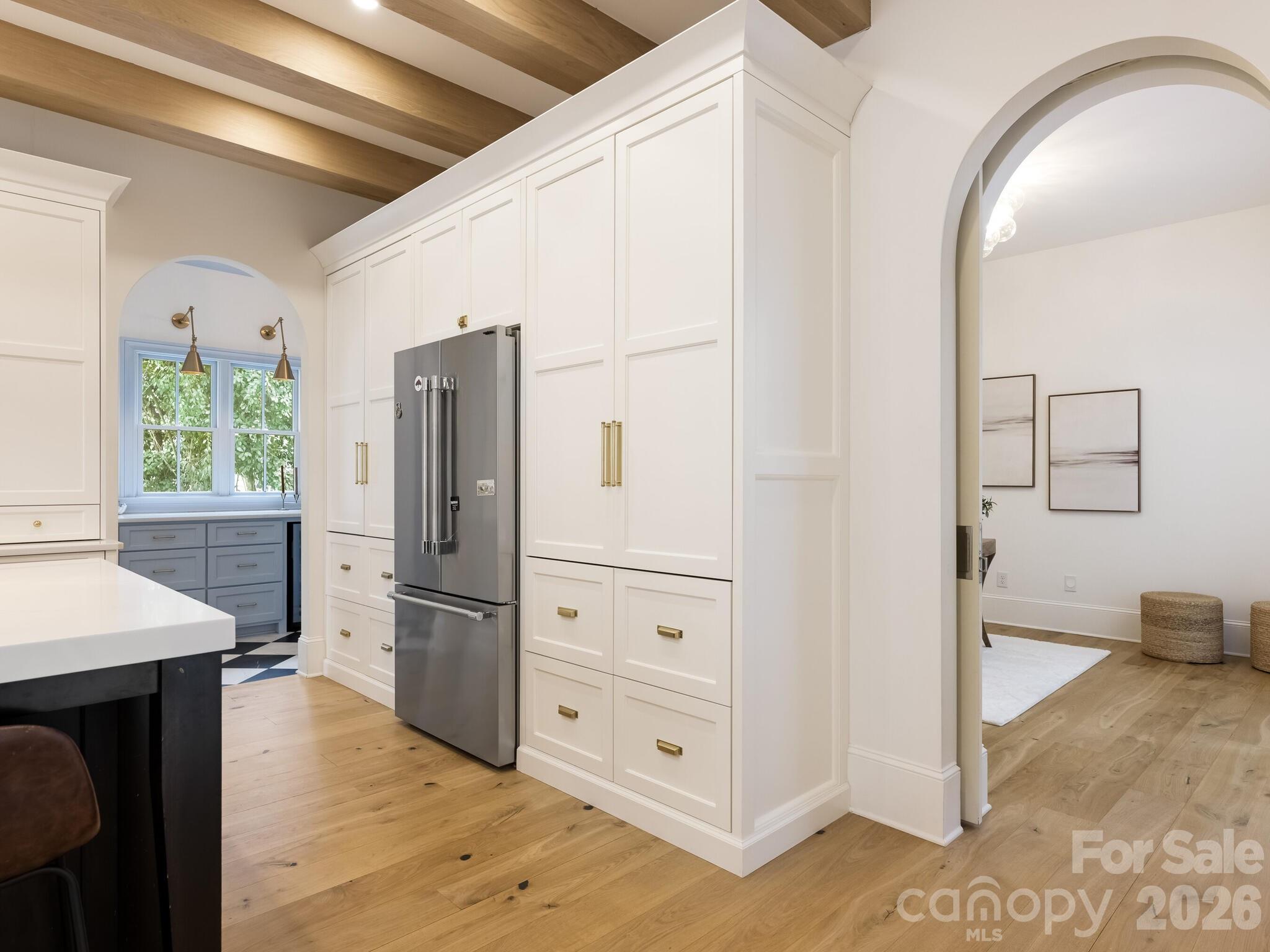 313 Wonderwood Drive