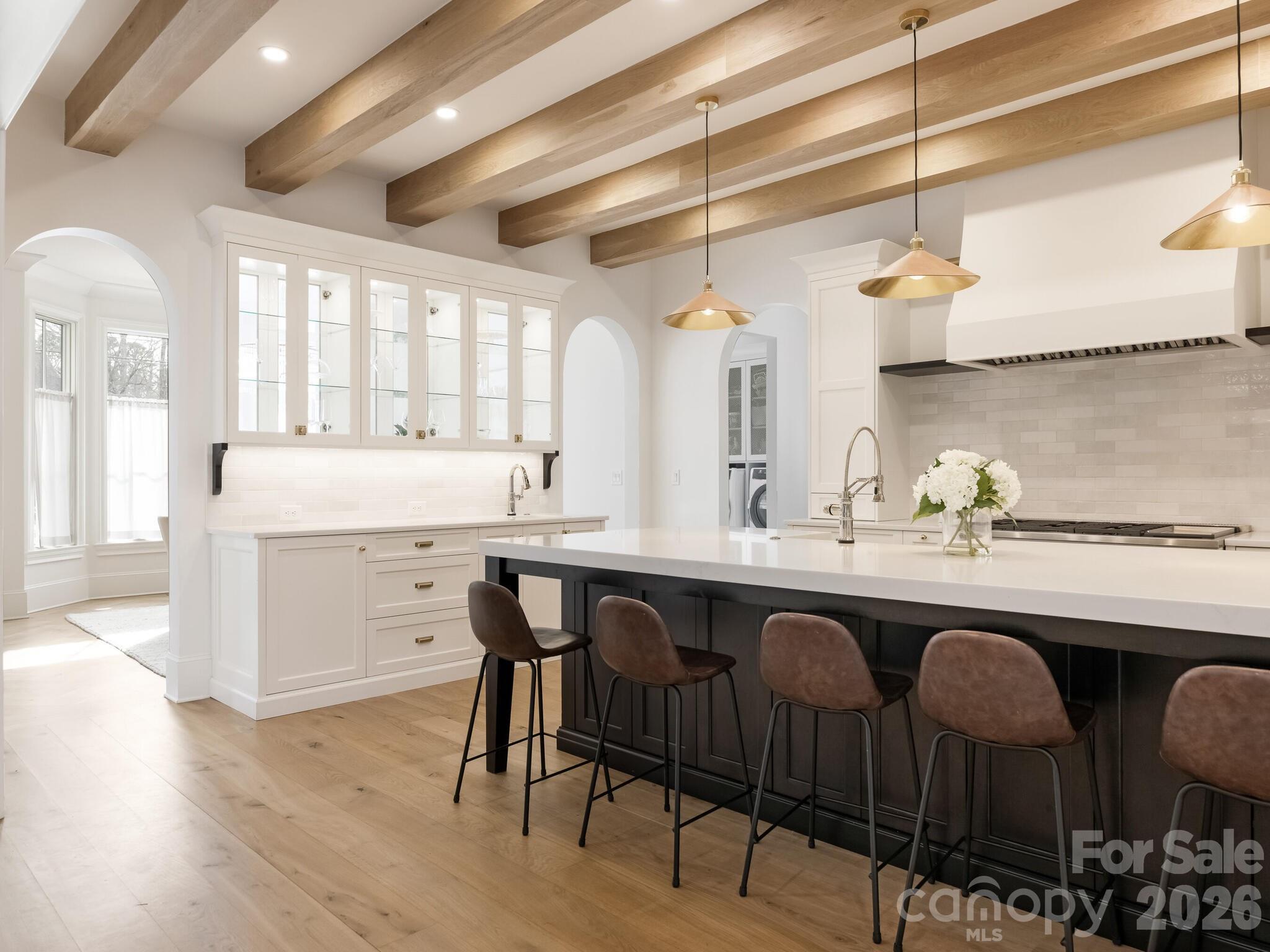 313 Wonderwood Drive