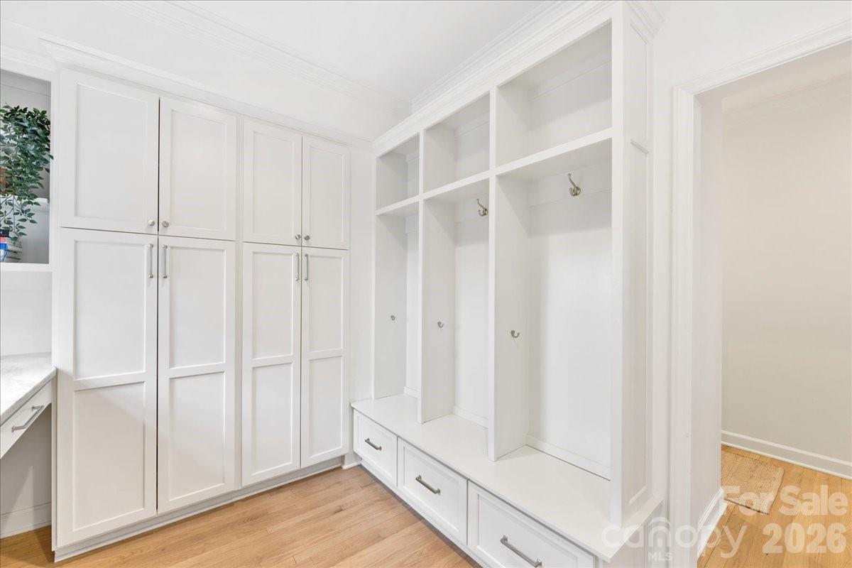 5122 Little Brook Lane