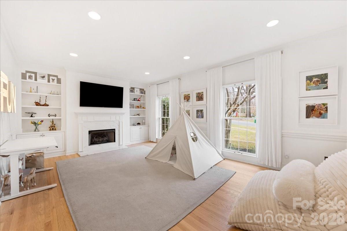 5122 Little Brook Lane