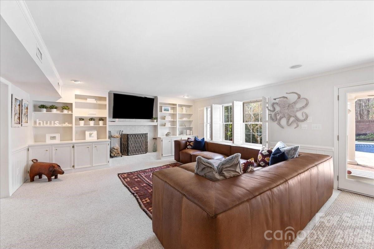 5122 Little Brook Lane