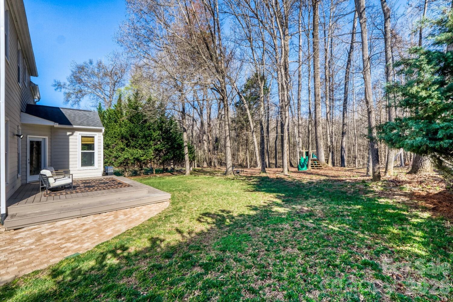 8607 Forest Shadow Circle