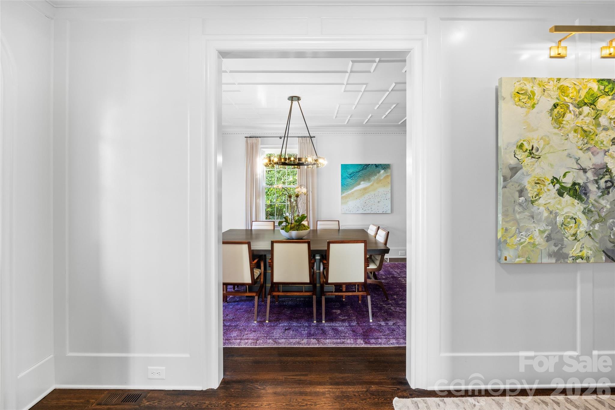 1438 Queens Road W