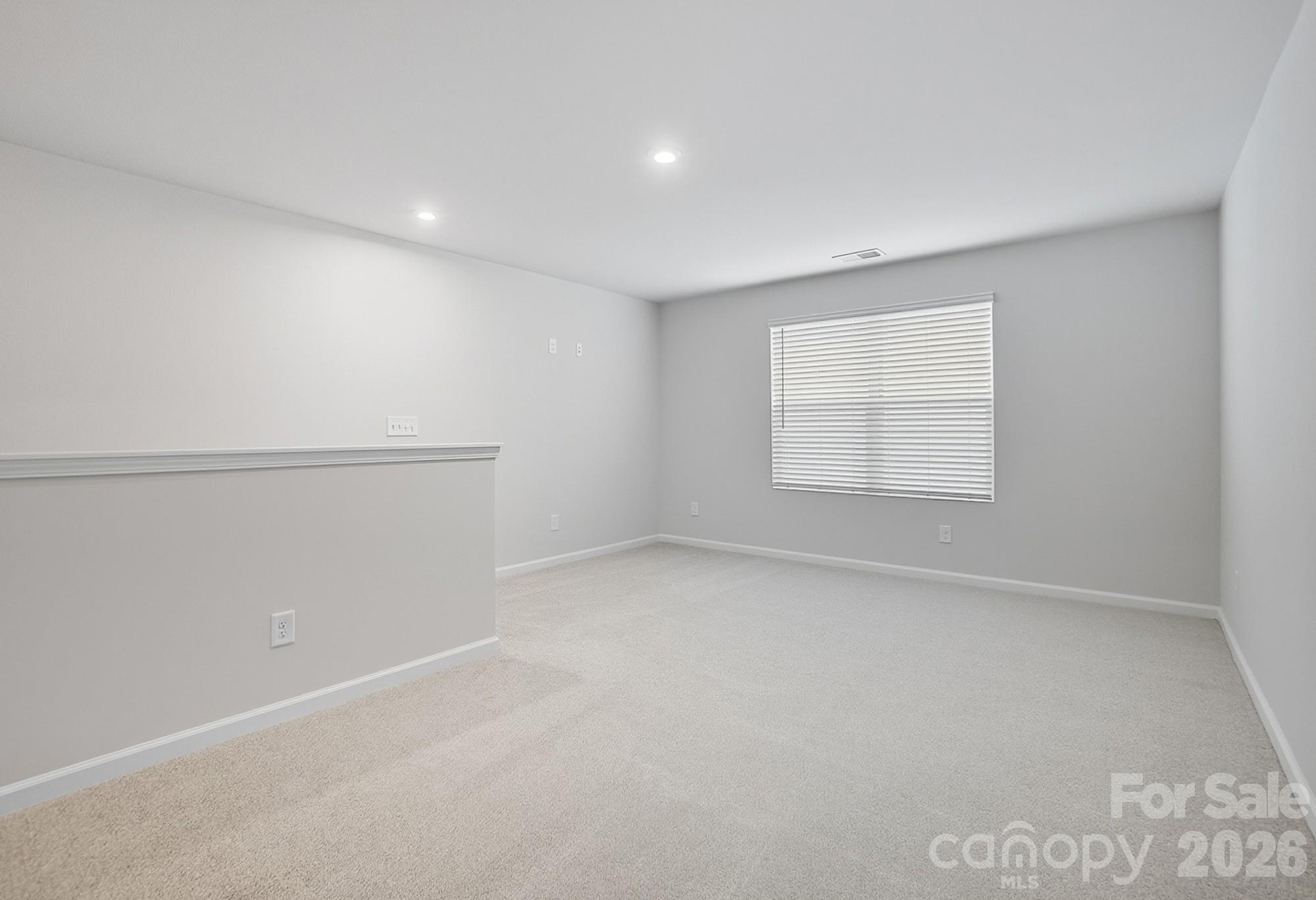 1505 Miriam Way