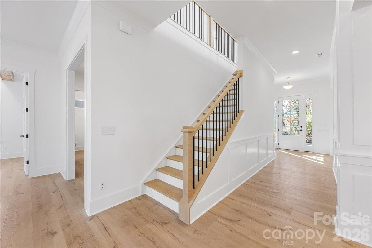 1611 Chippendale Road