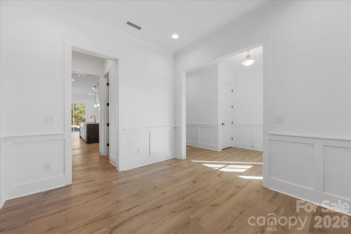 1611 Chippendale Road