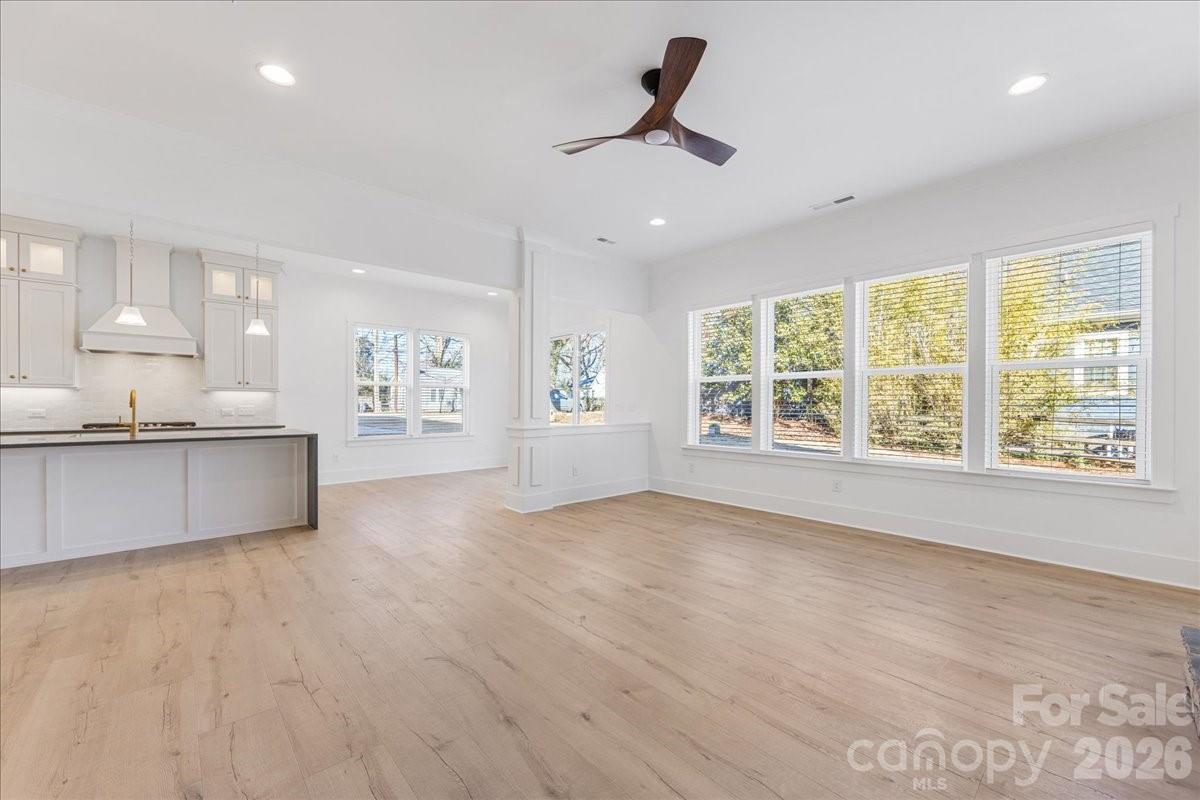 1611 Chippendale Road
