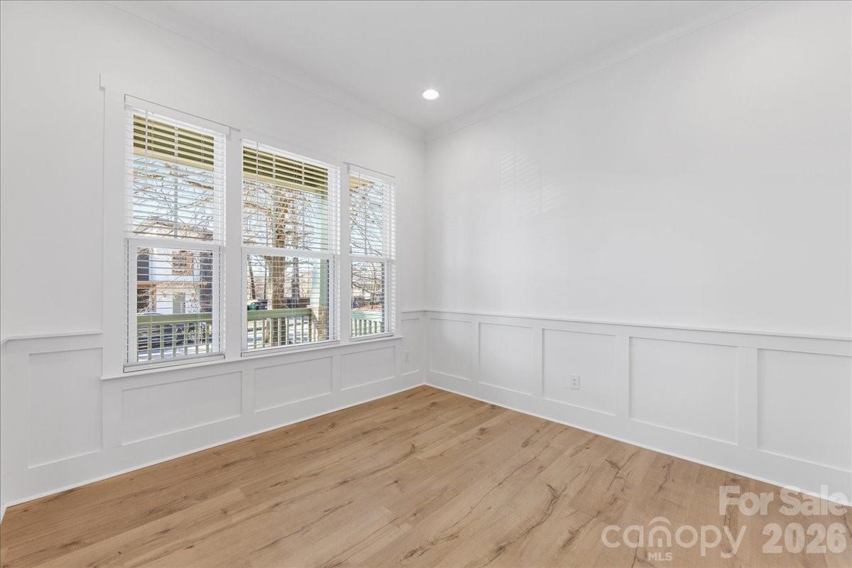 1611 Chippendale Road