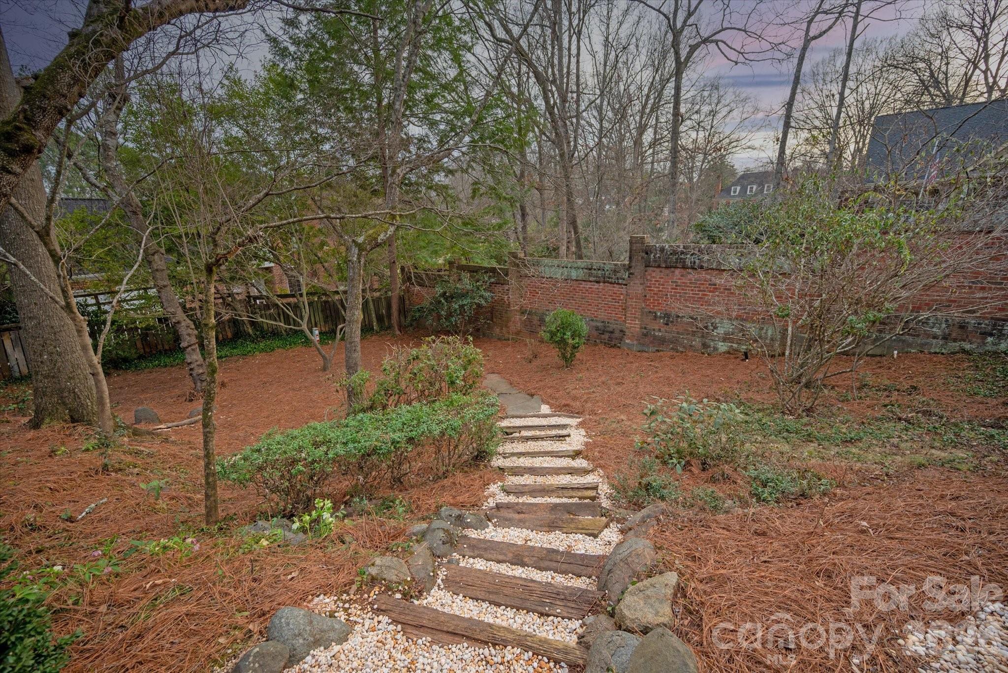 4310 Canoebrook Road