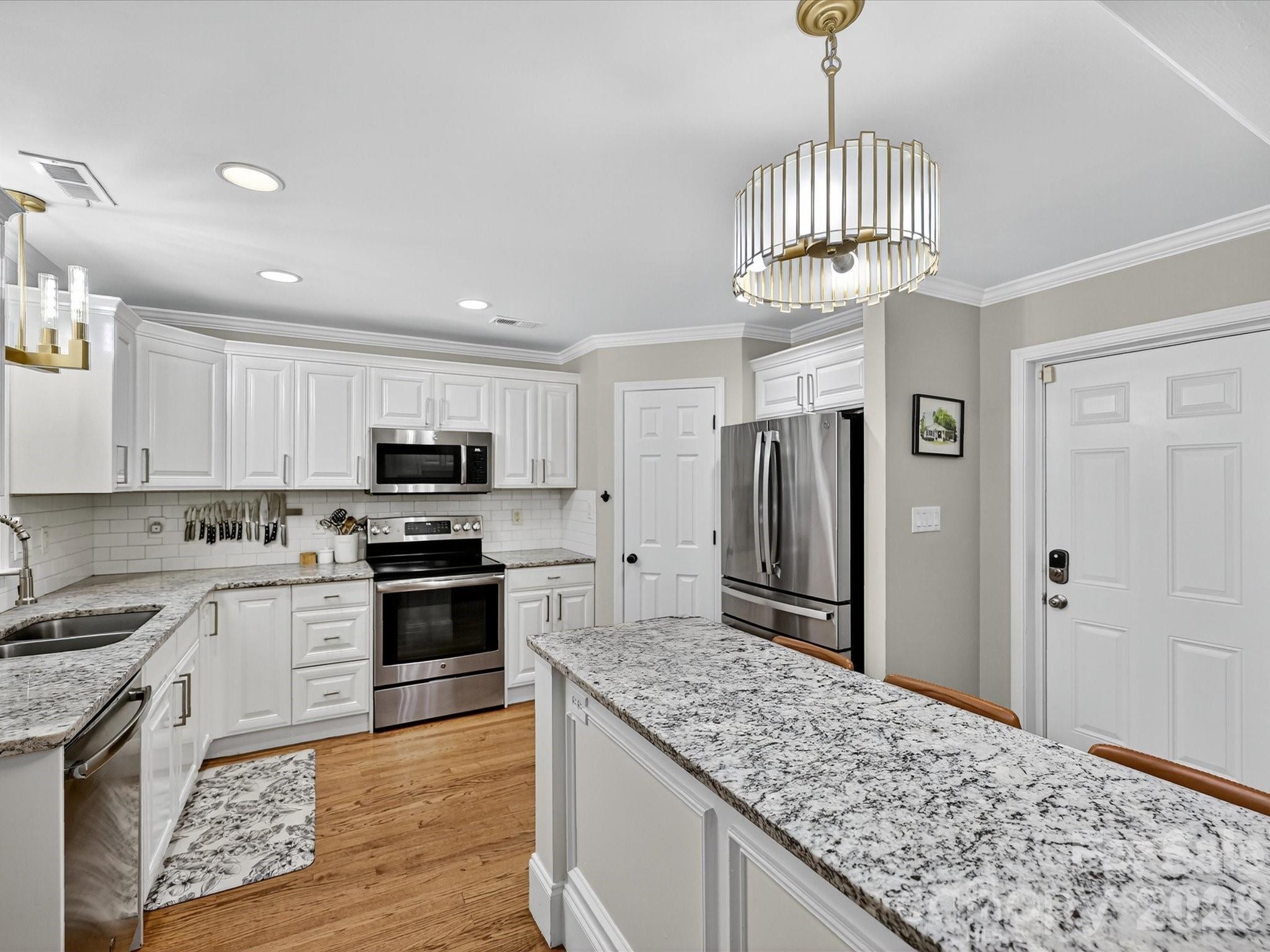 1119 Montford Drive