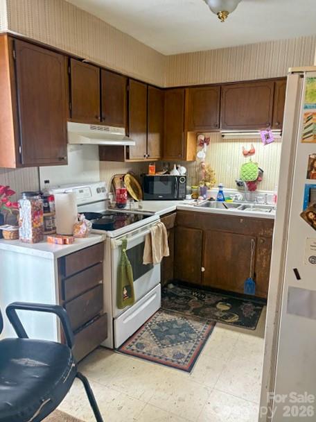 1903 Beechtree Court