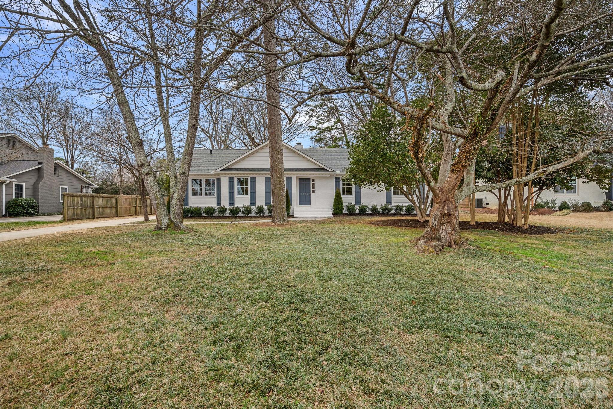 6040 Springhouse Lane
