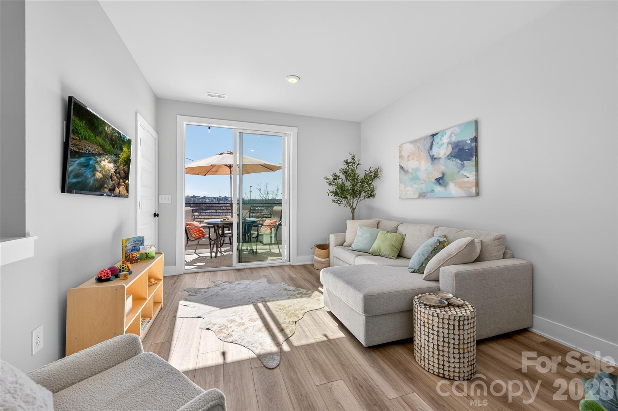 5026 Tiny Lane