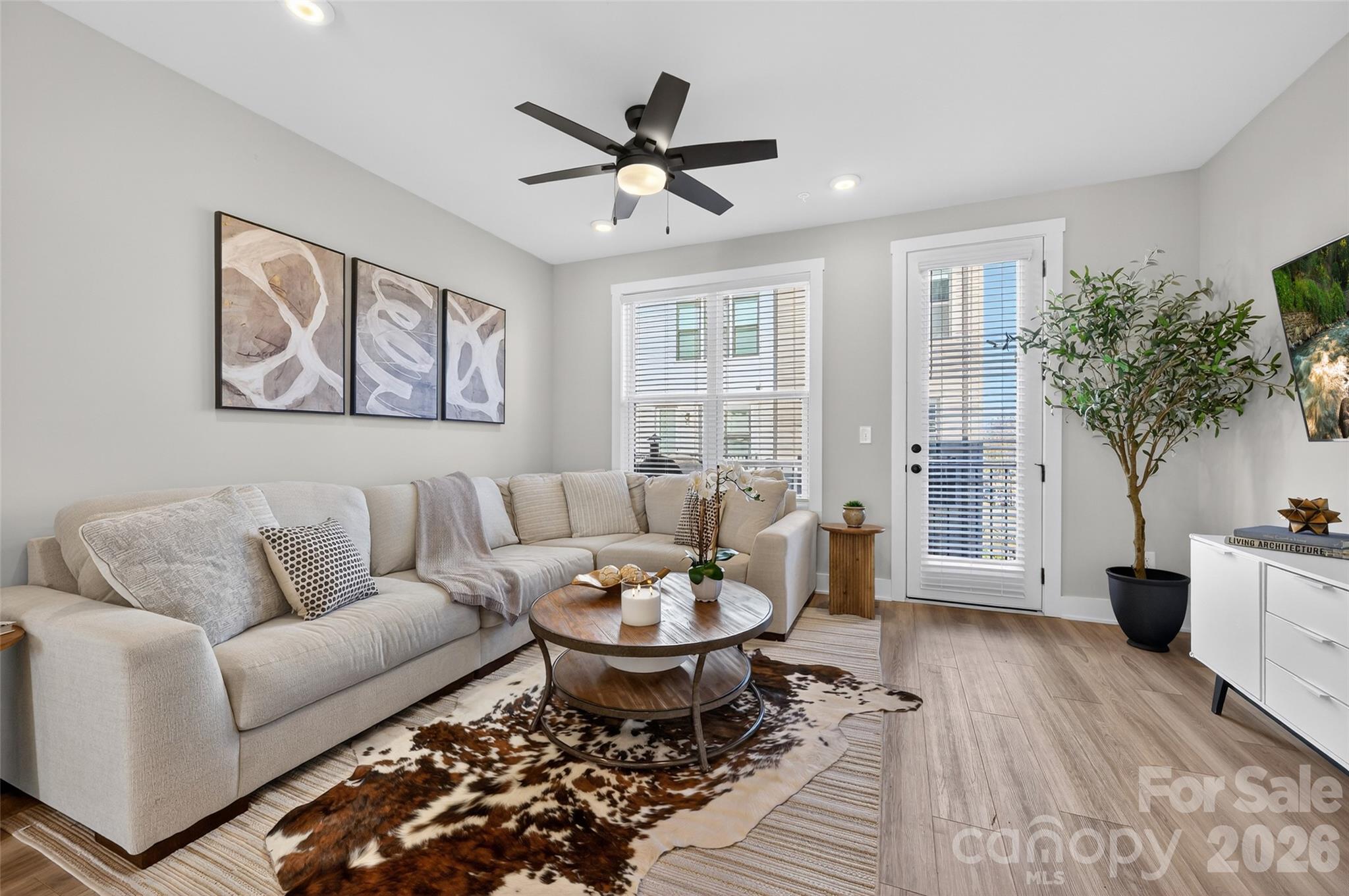 5026 Tiny Lane
