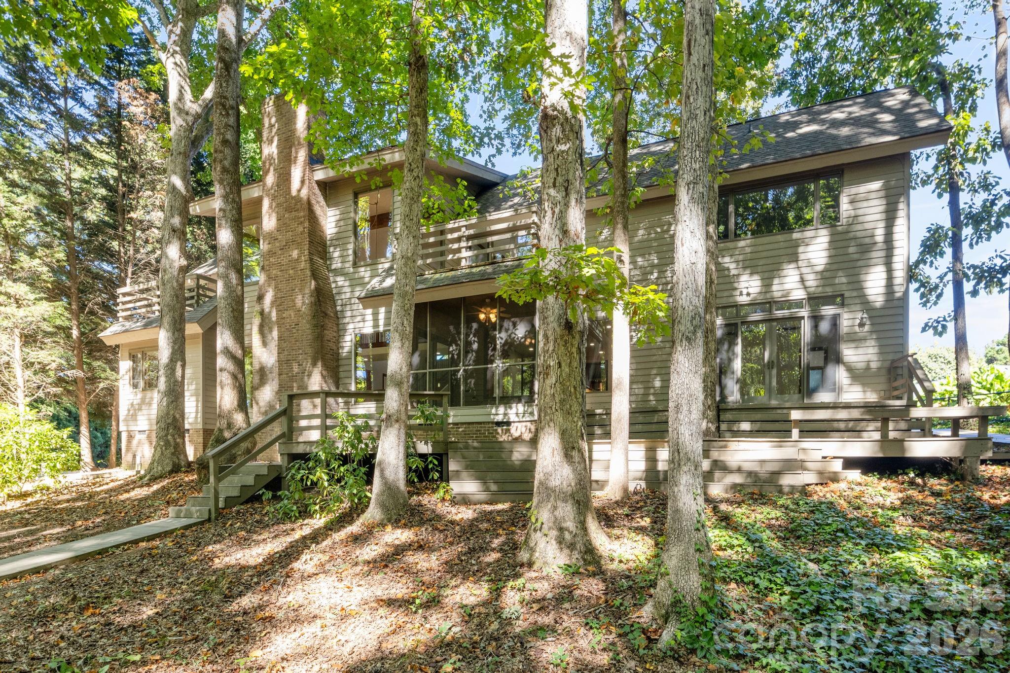 19322 Yachtman Drive