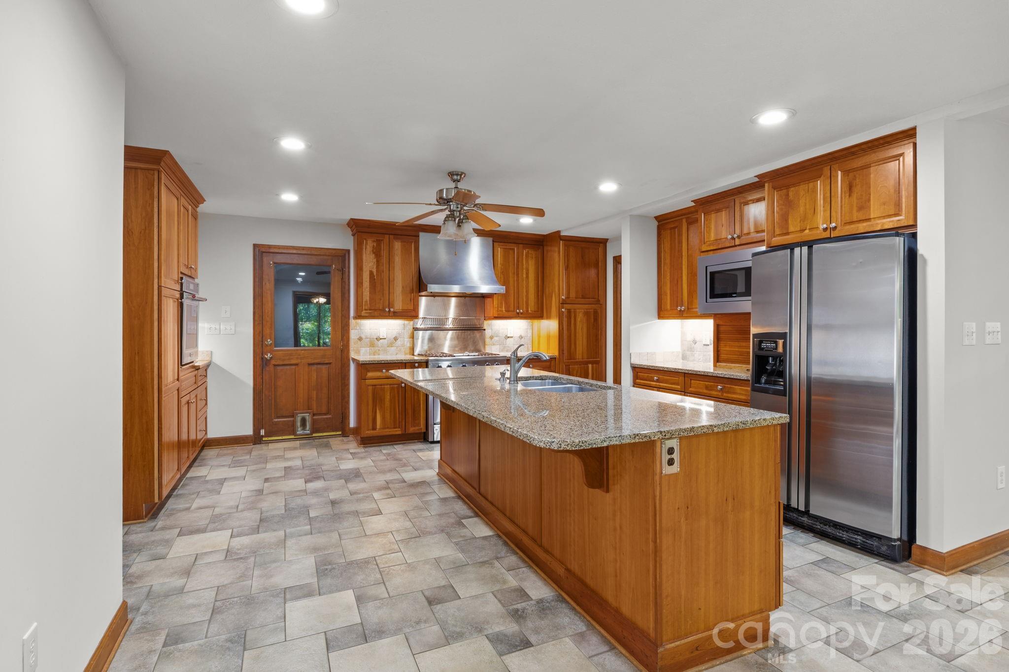 19322 Yachtman Drive