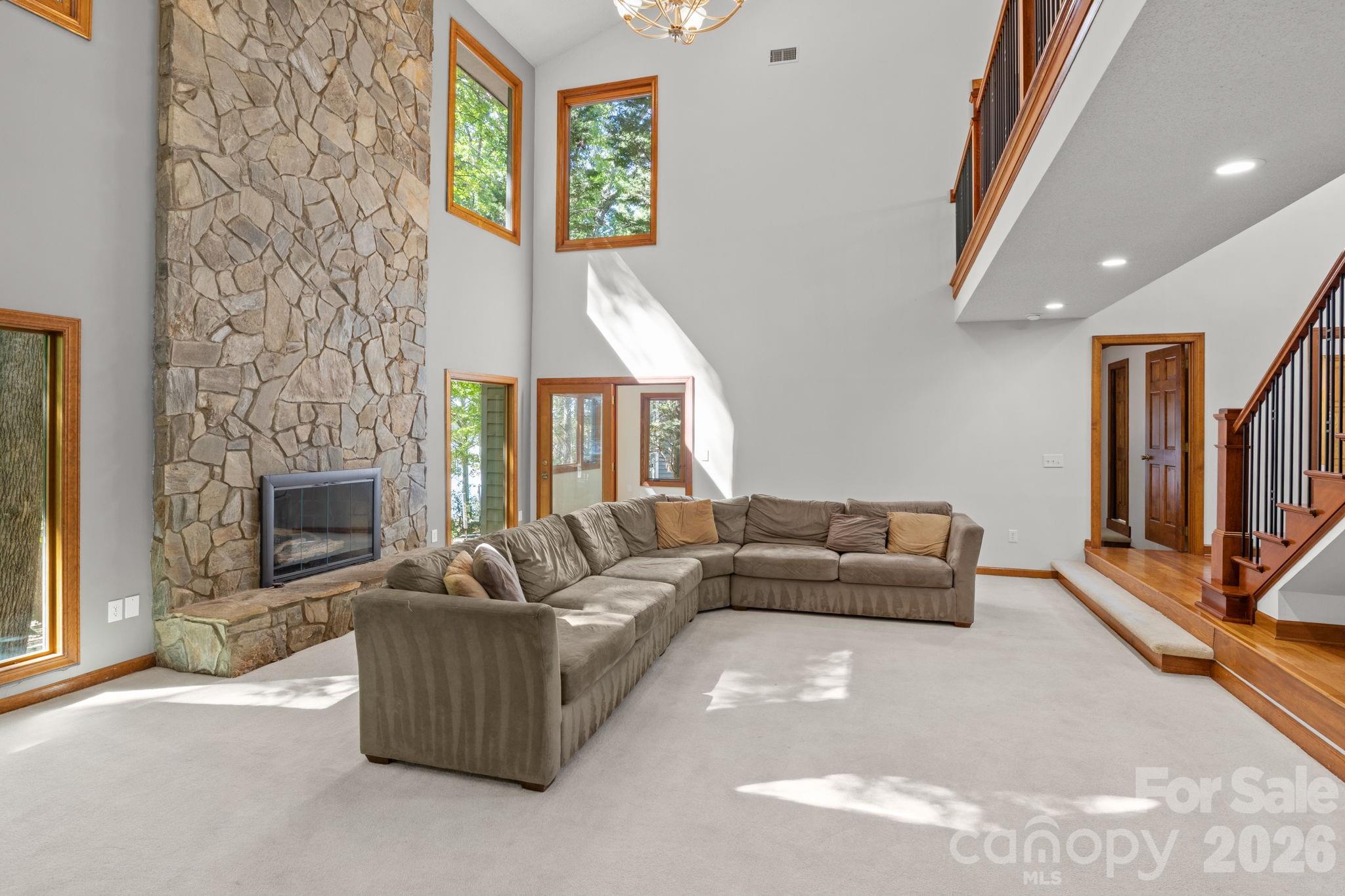 19322 Yachtman Drive