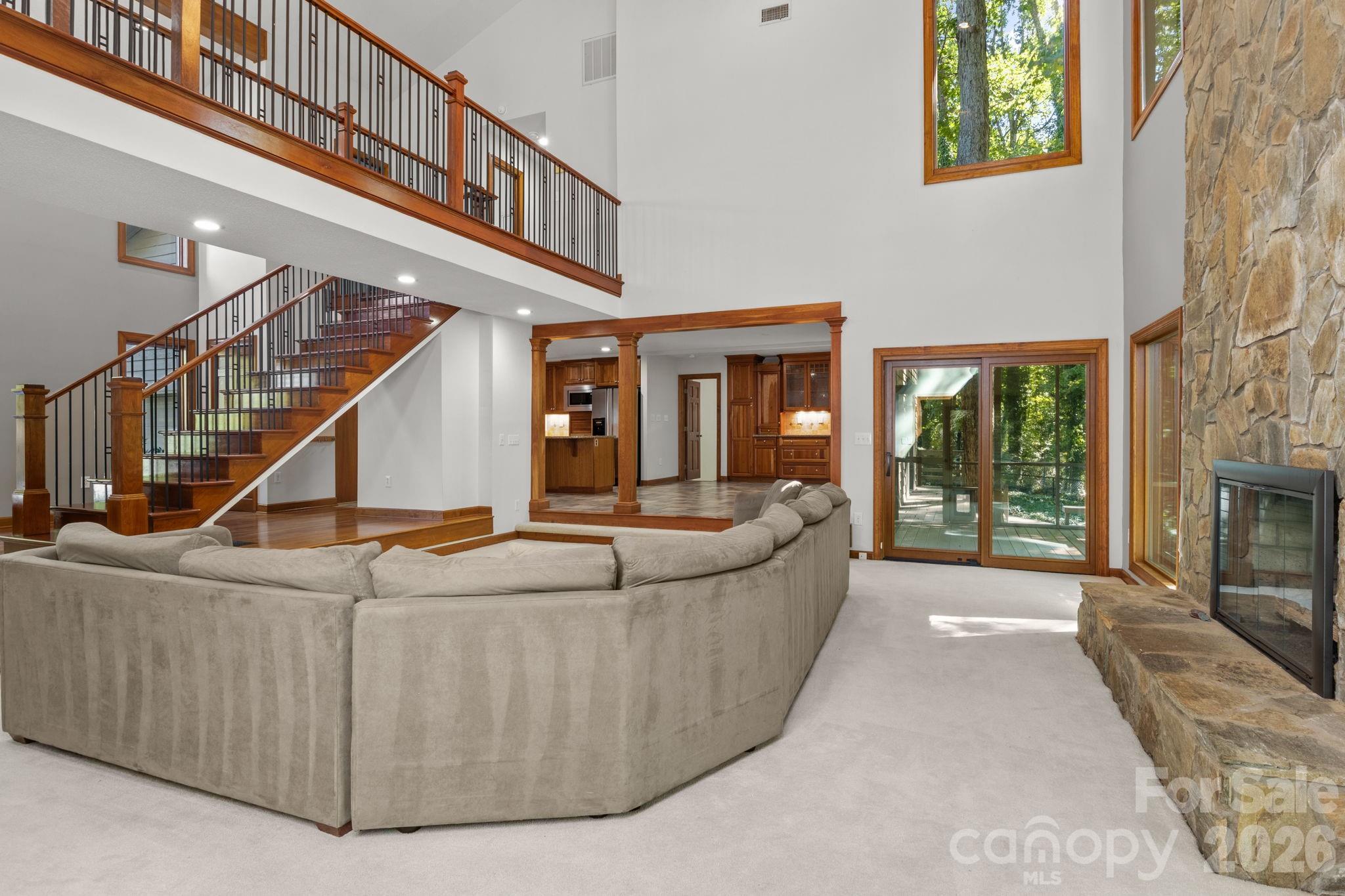 19322 Yachtman Drive