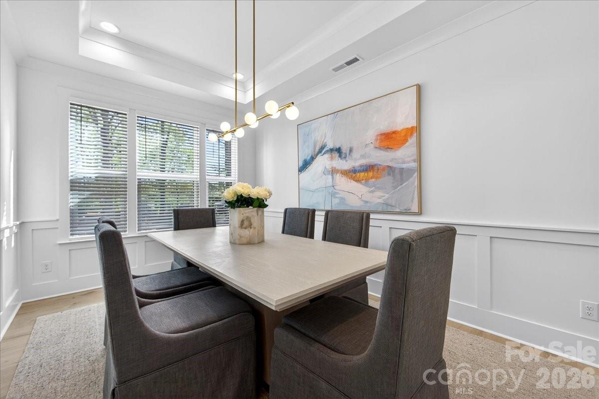 1607 Chippendale Road
