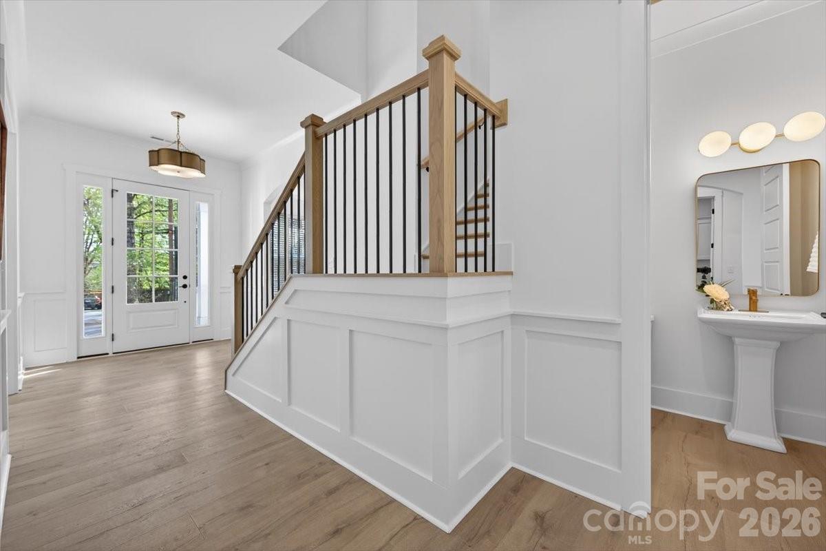 1607 Chippendale Road
