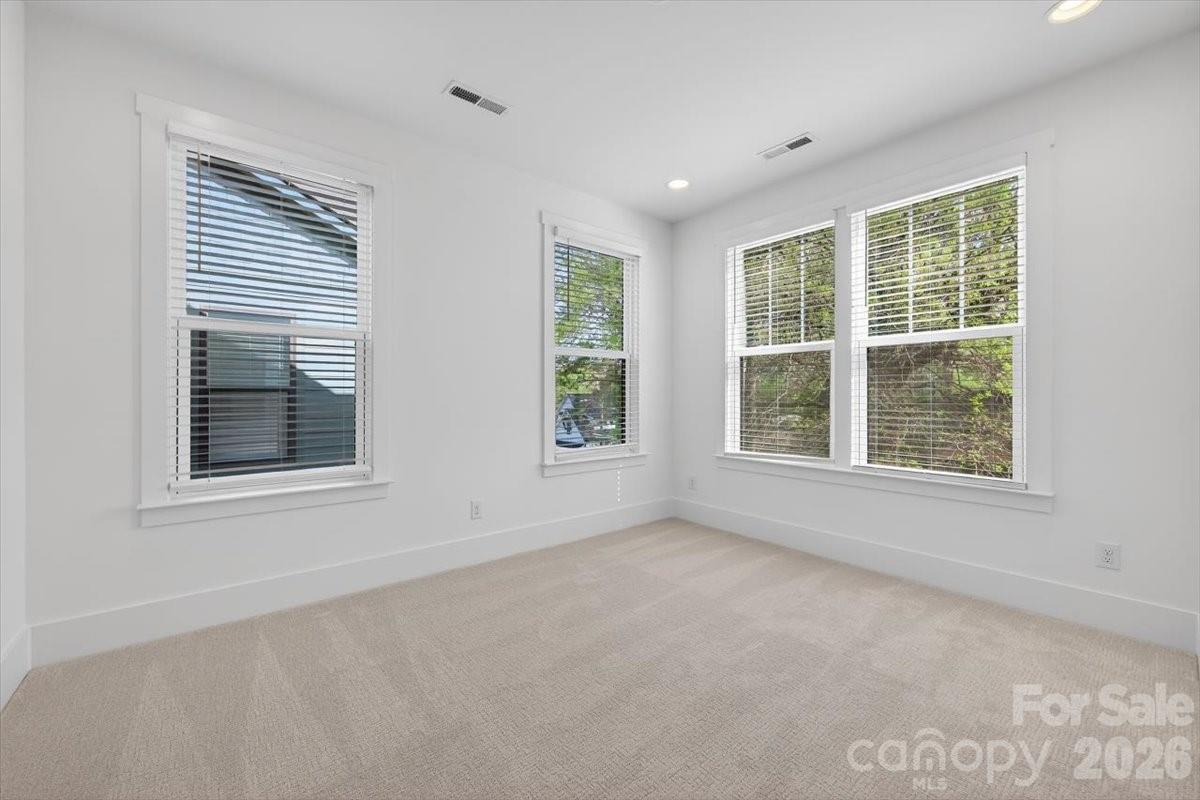 1607 Chippendale Road