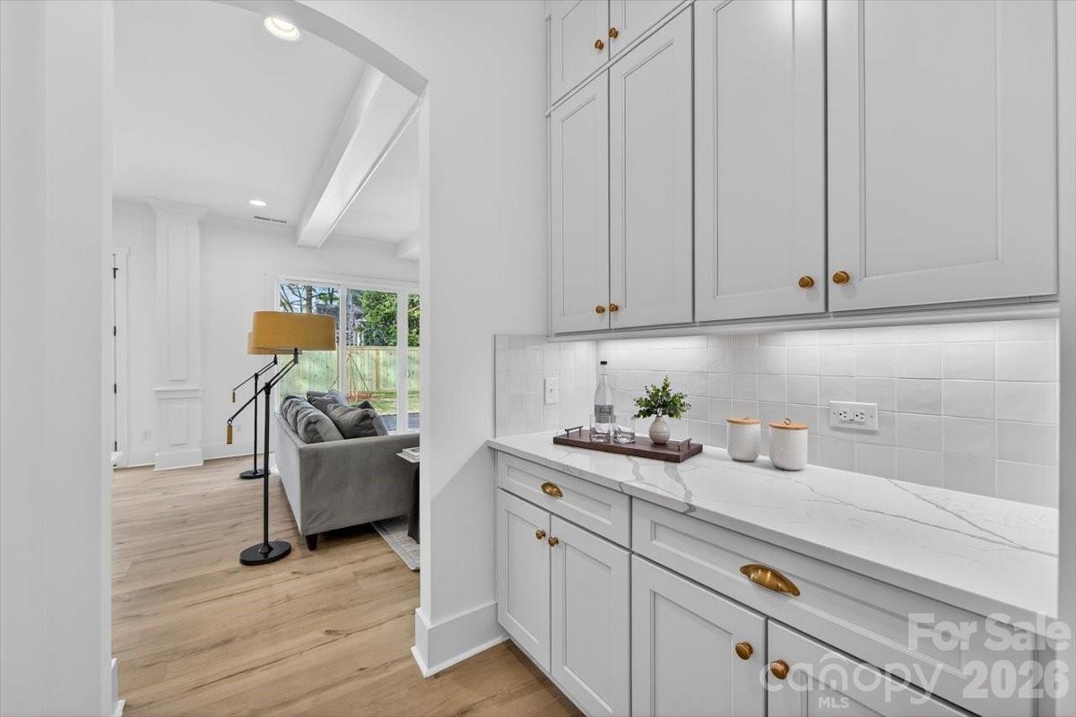 1607 Chippendale Road