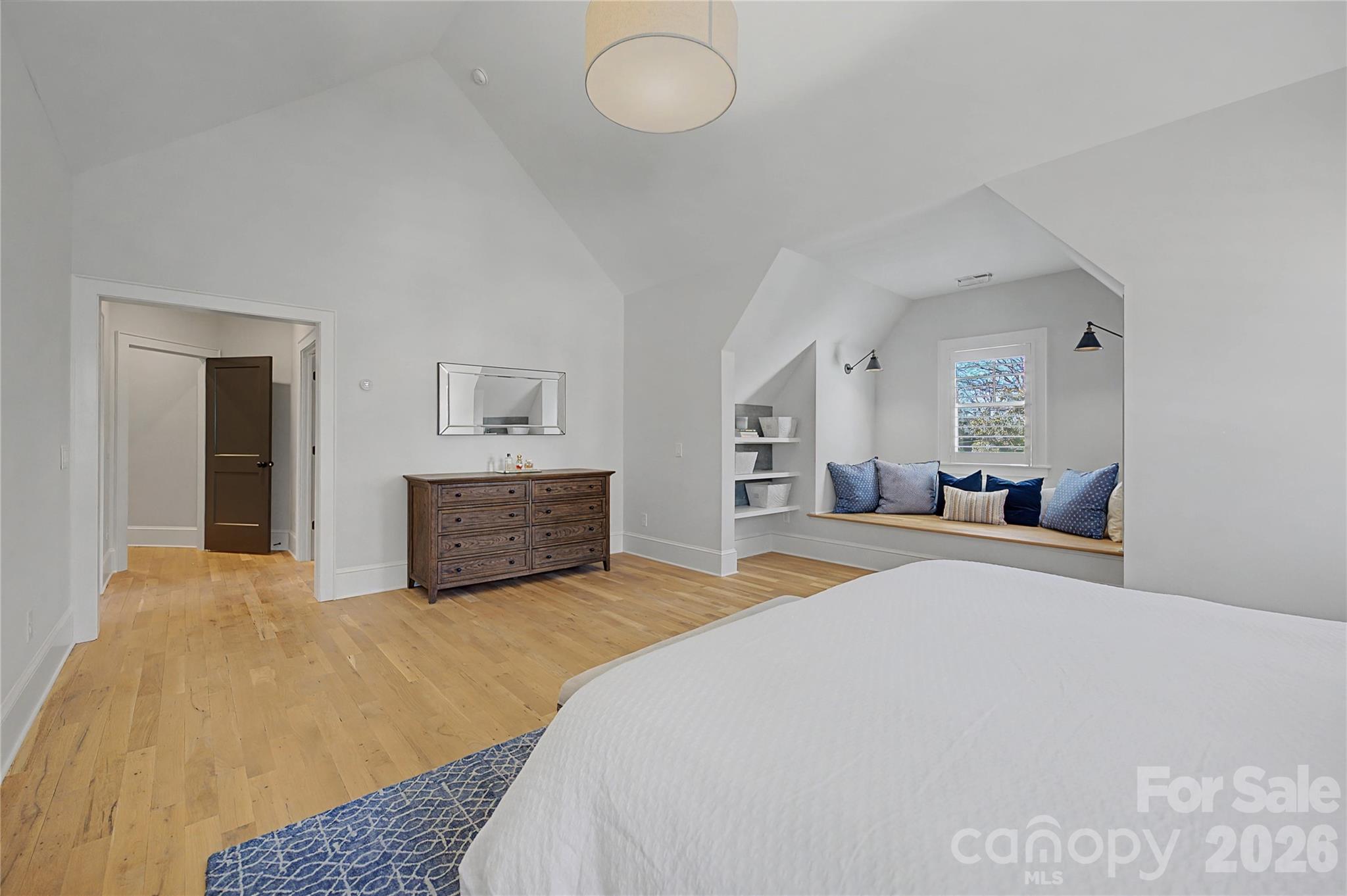 4325 Tangle Dr