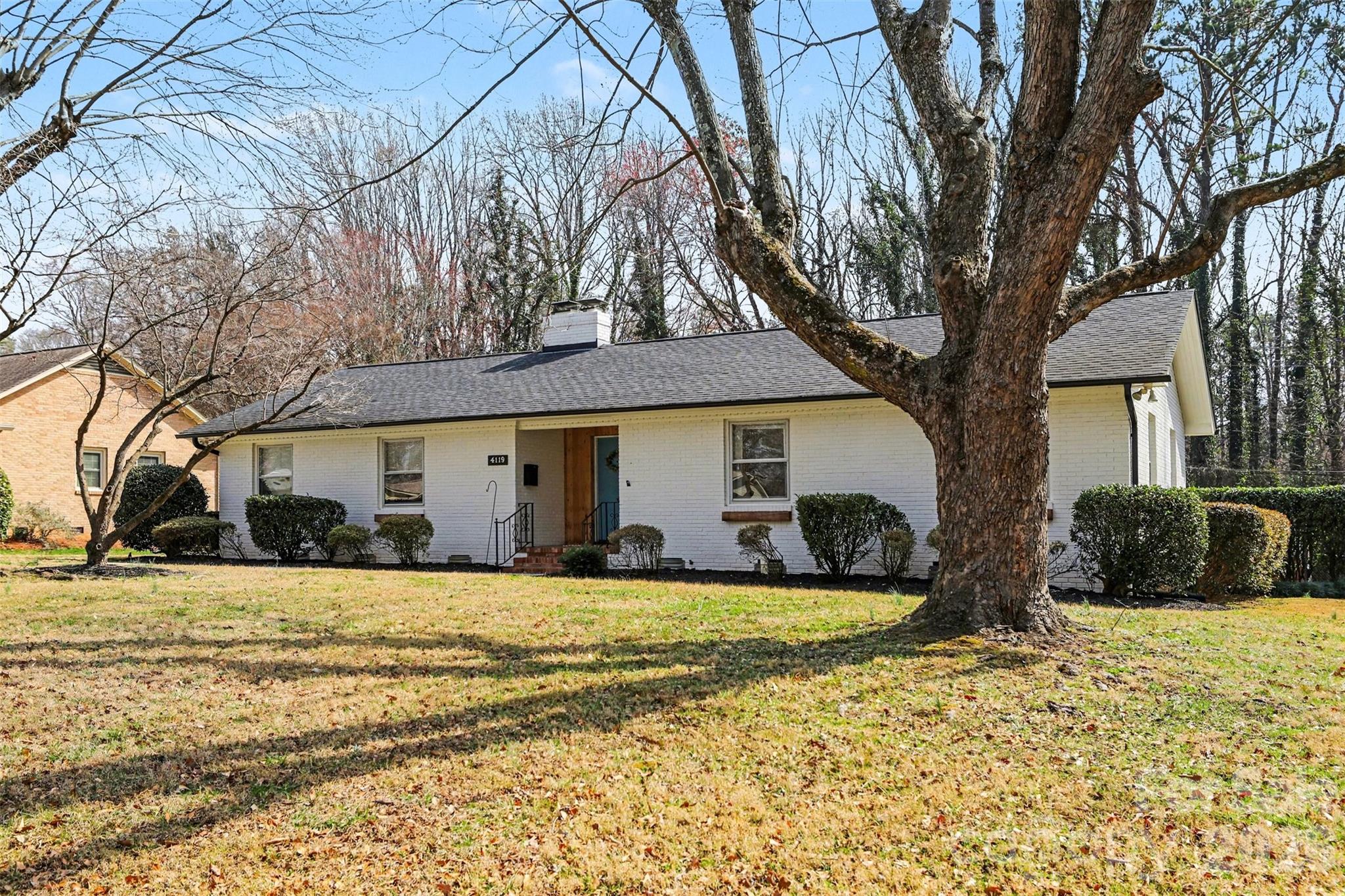 4119 Wall Street