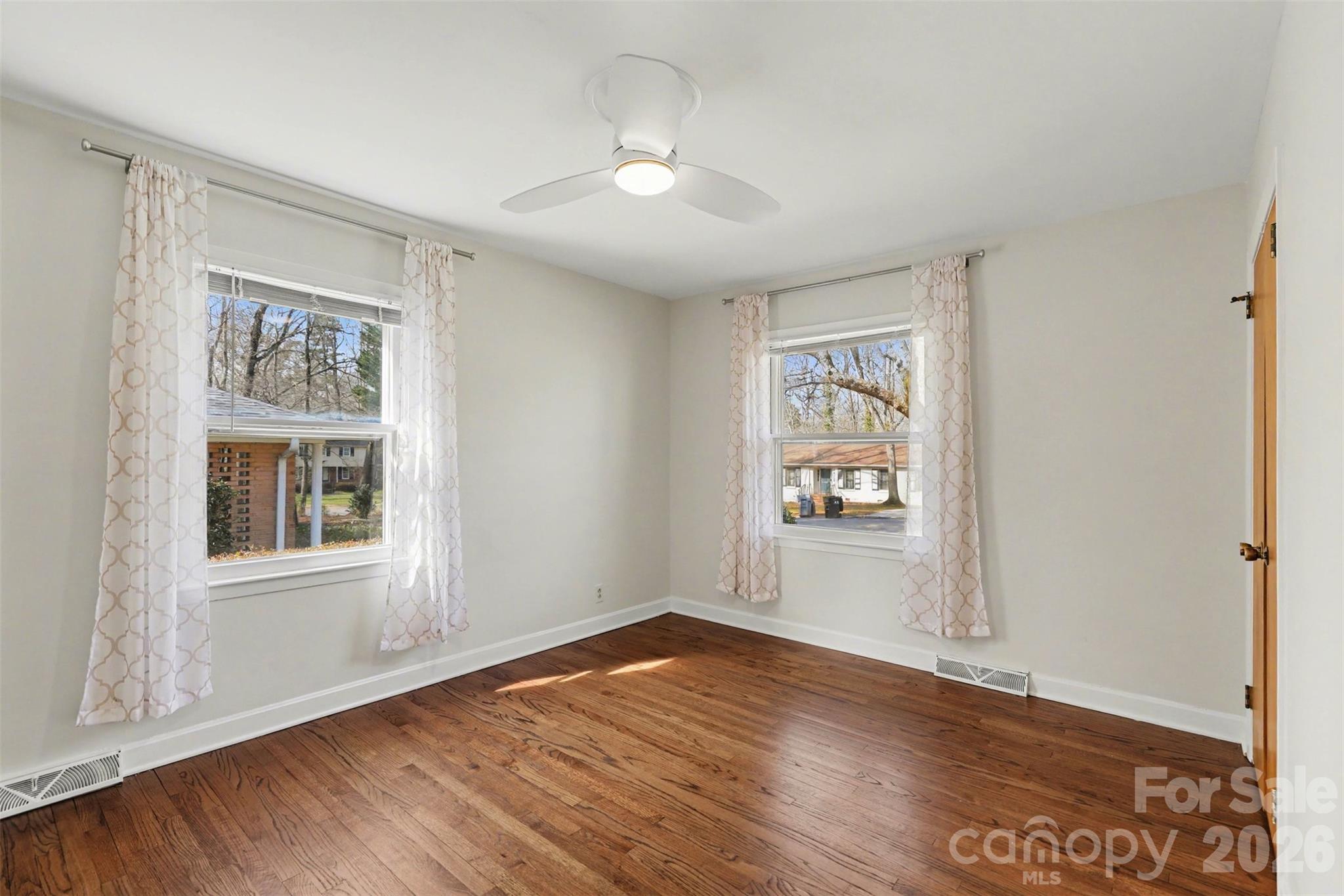 4119 Wall Street