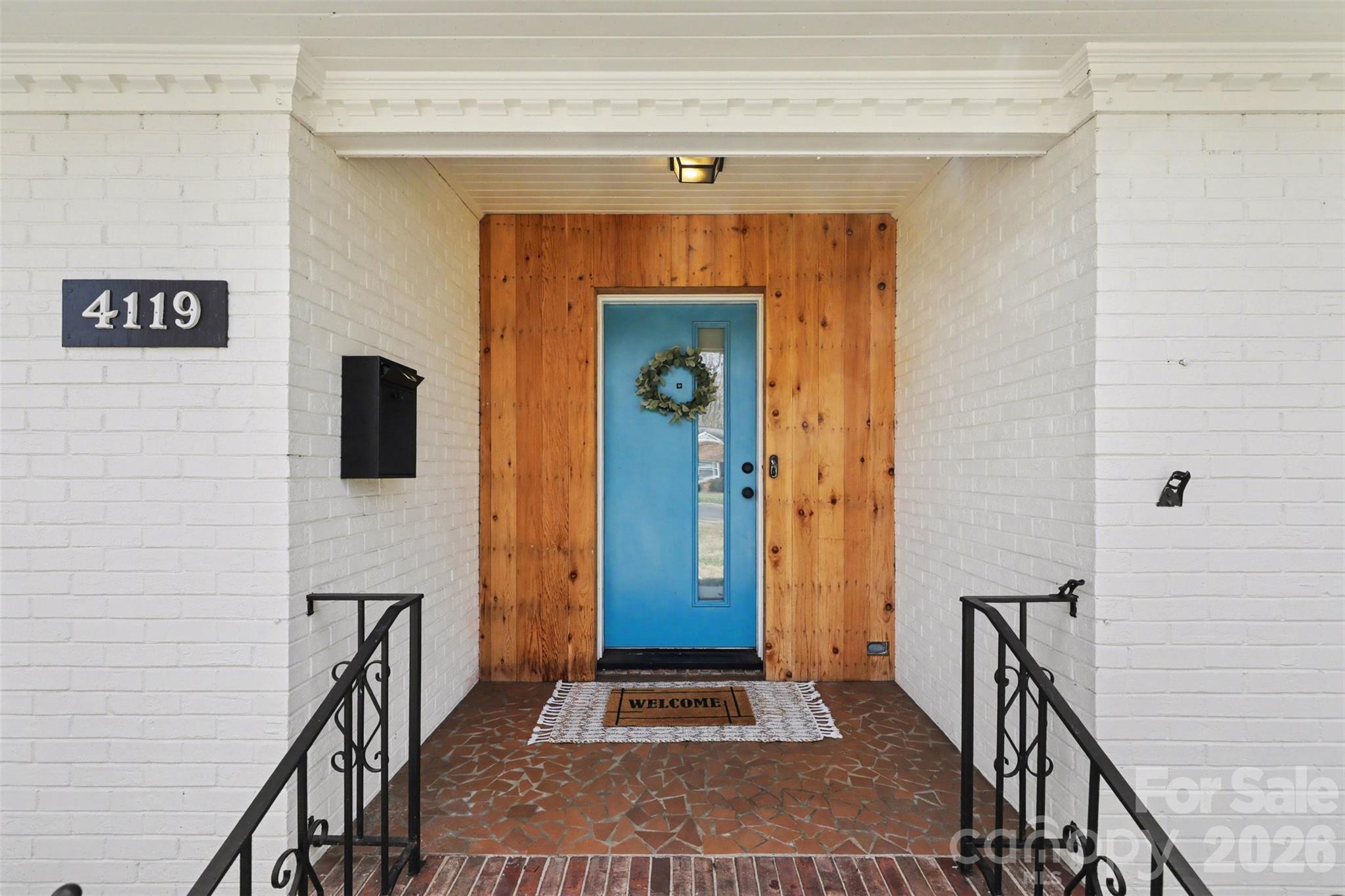 4119 Wall Street