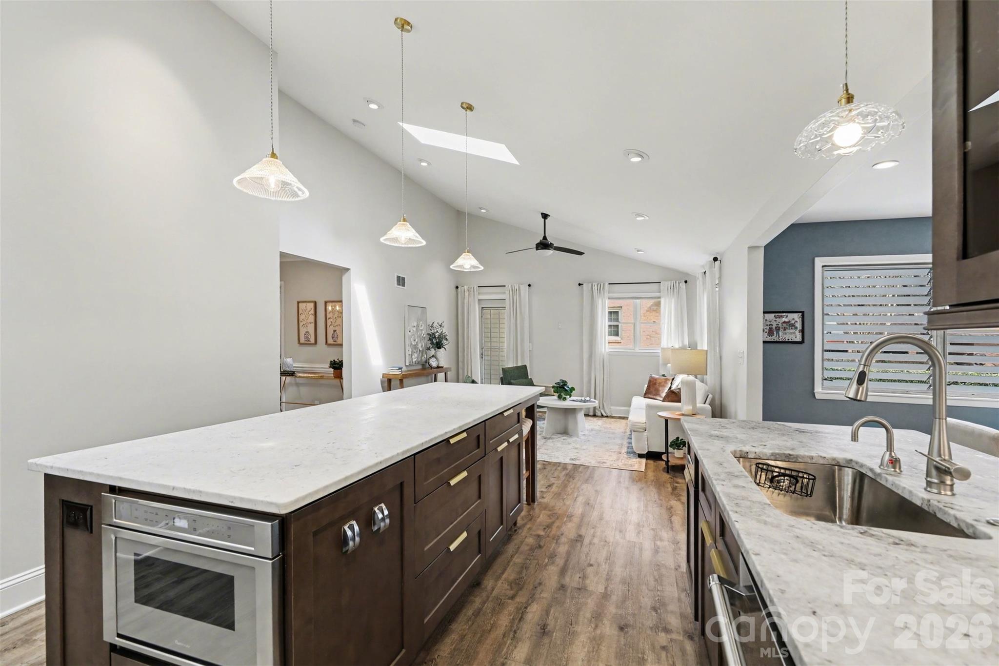 4119 Wall Street